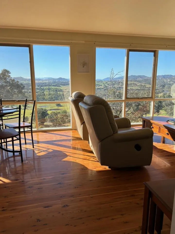Burnt Creek Cottages