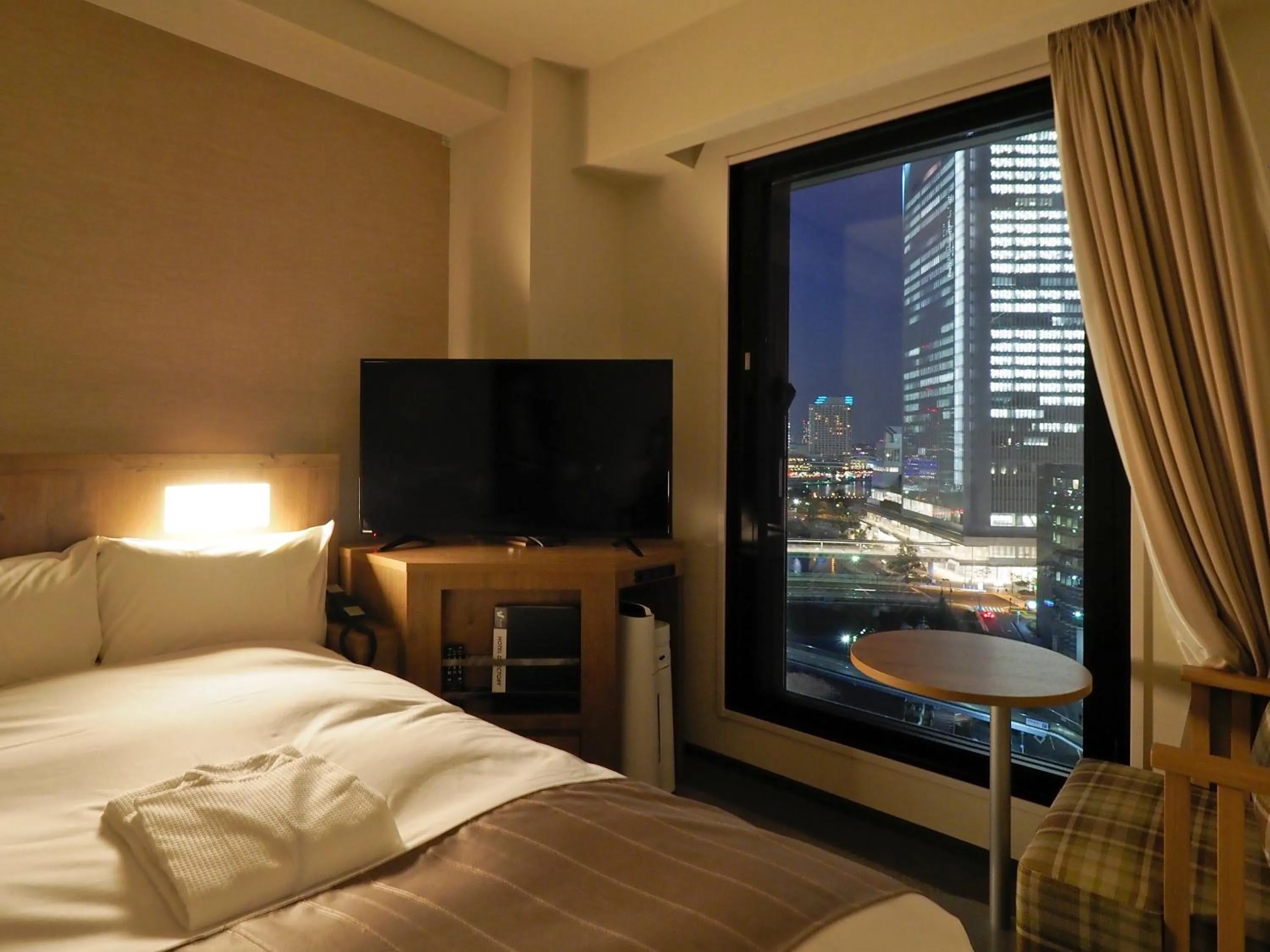 Photo of the whole room, Bed in Far East Village Hotel Yokohama