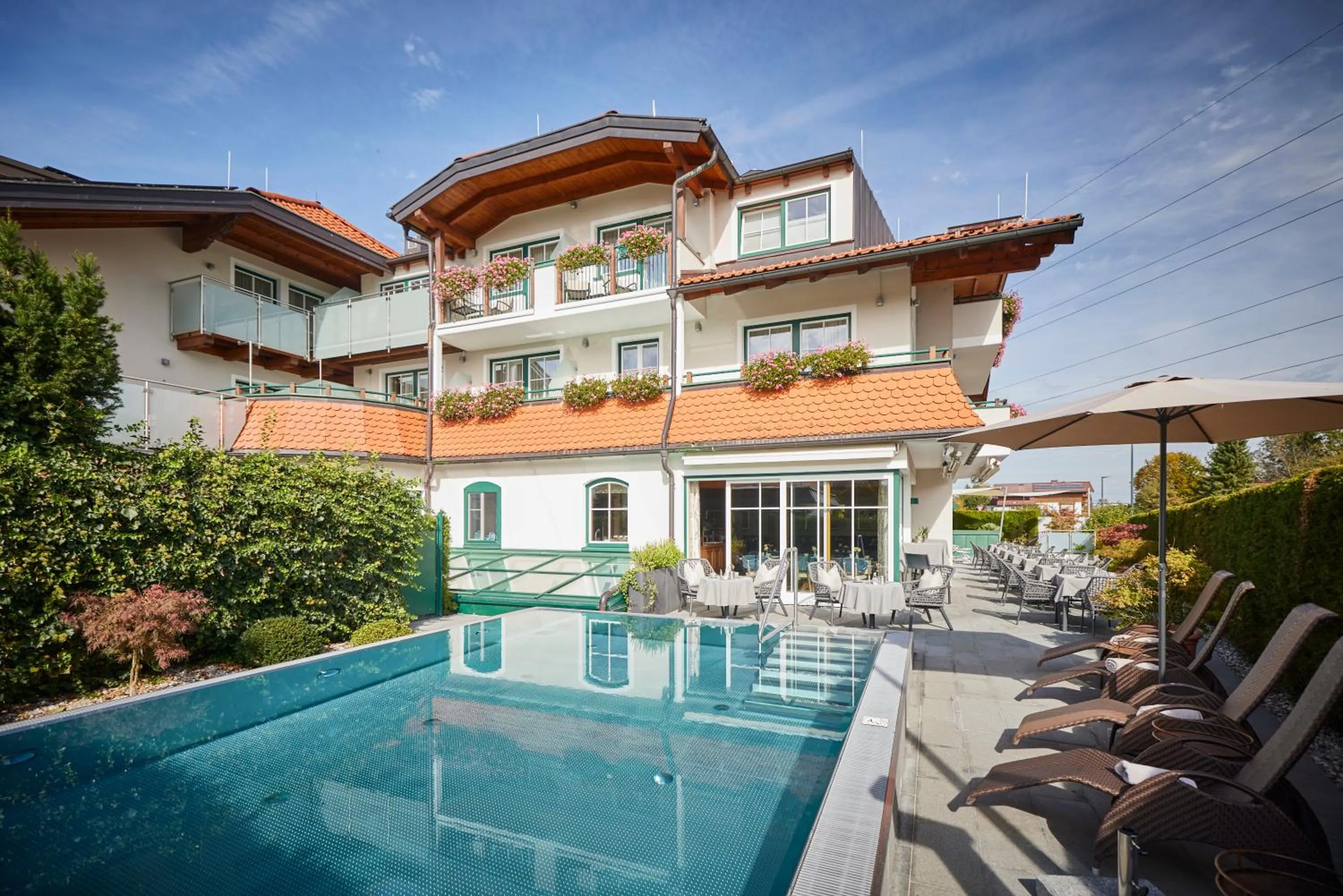 Swimming pool in Hotel Gabi