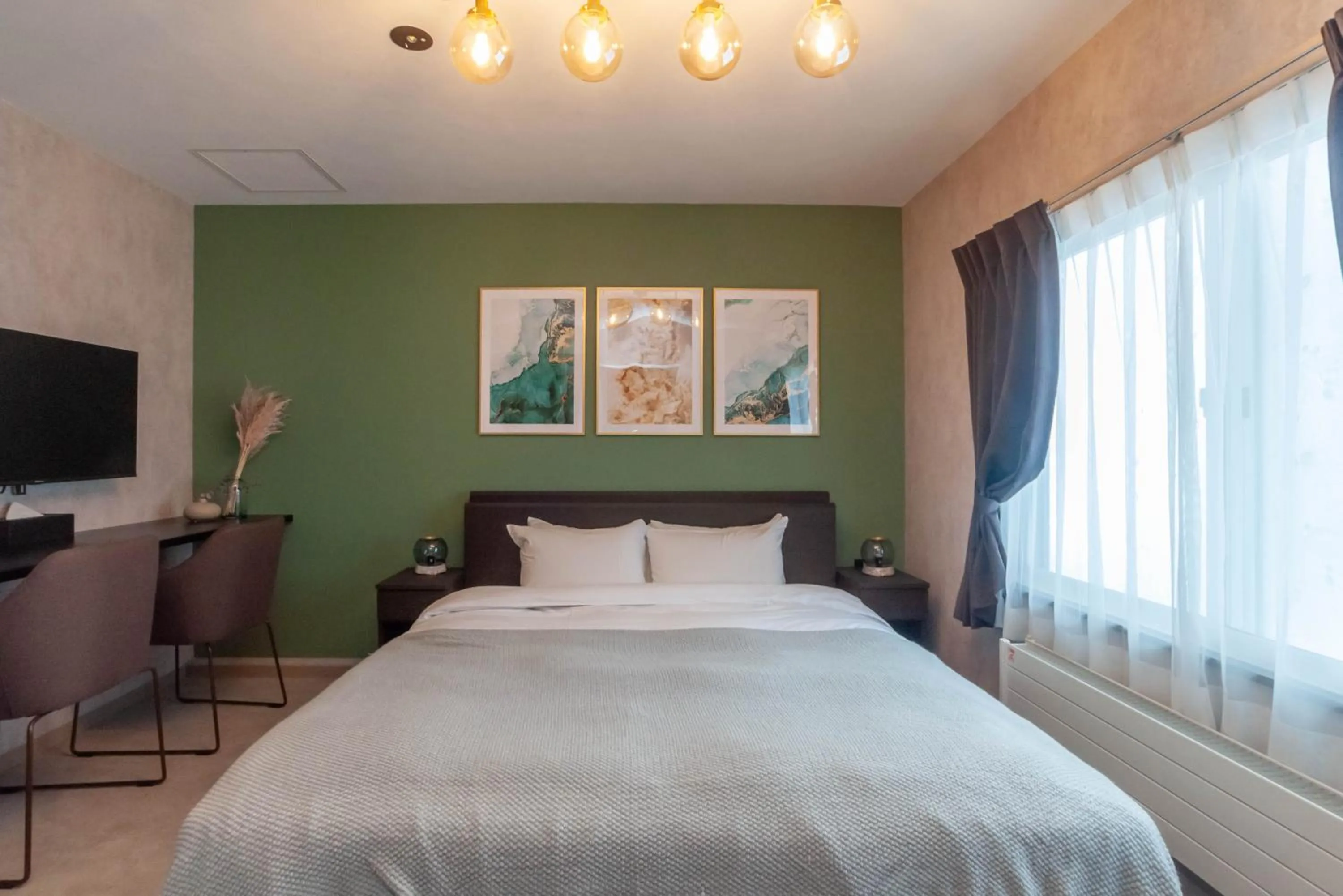 Bedroom, Bed in Rusutsu Grand Cabin