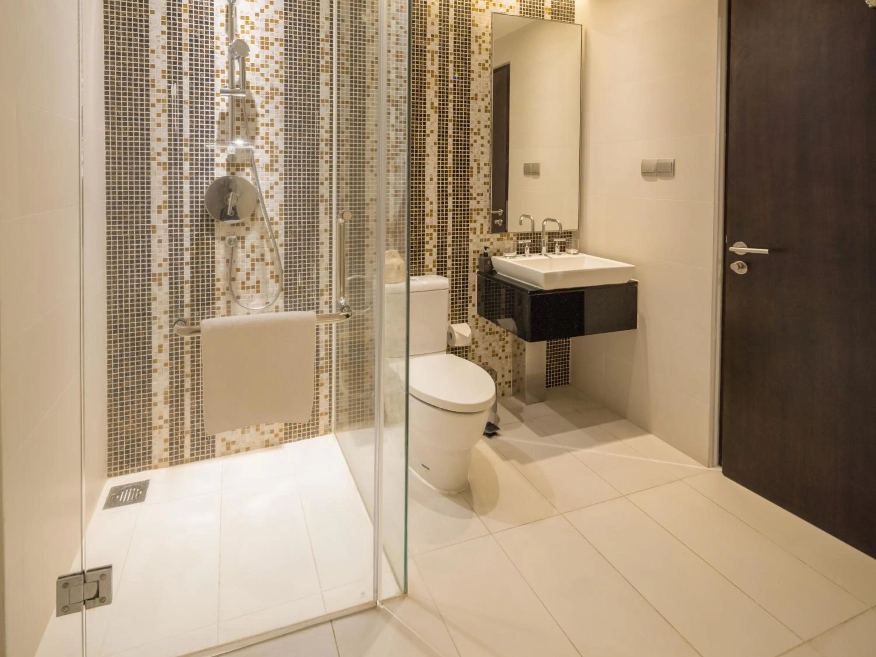 Shower in The Costa Nha Trang Residences