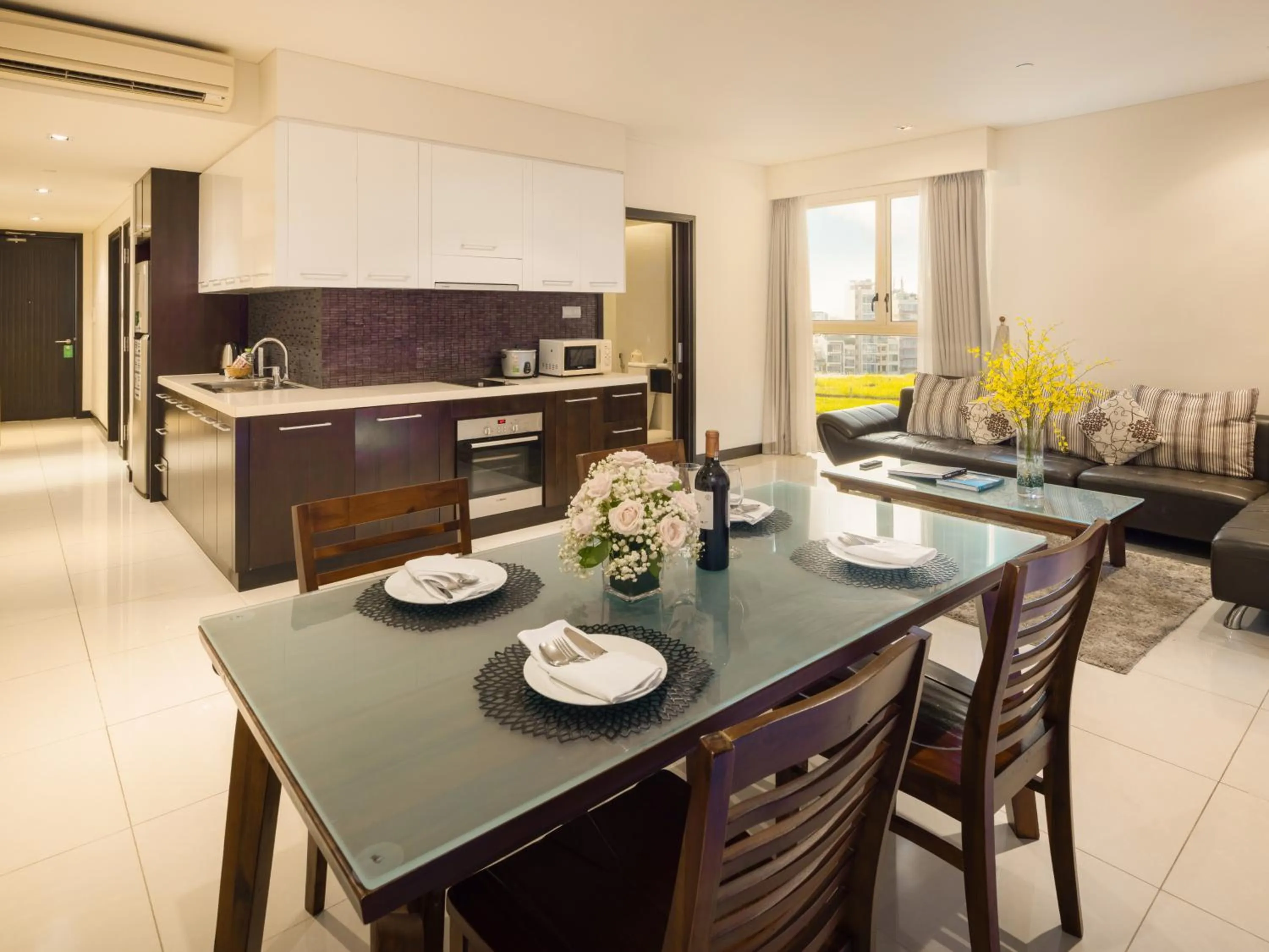 Kitchen or kitchenette in The Costa Nha Trang Residences