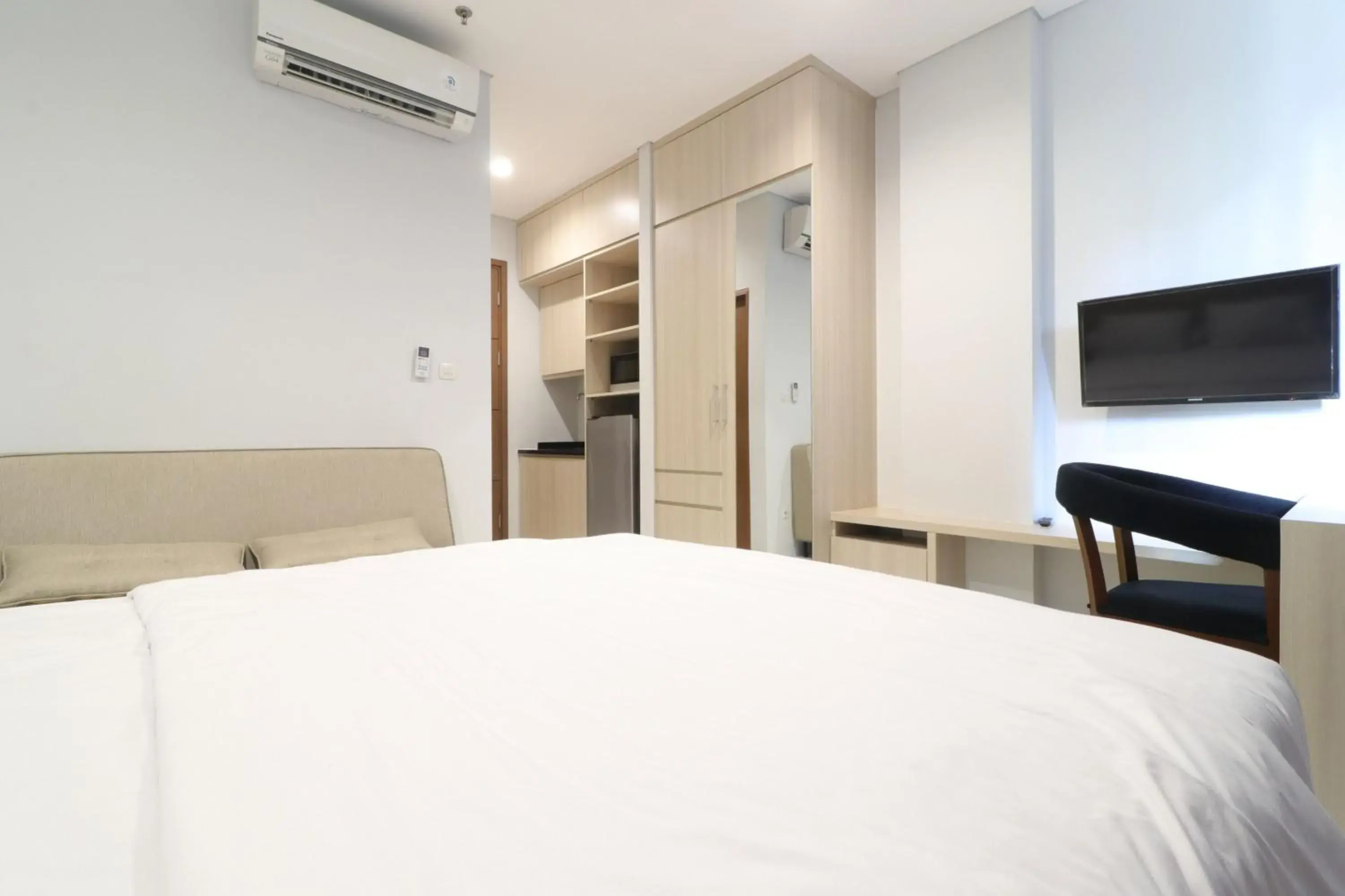 Photo of the whole room, Bed in Mendjangan Residence Photo of the whole room, Bed in Mendjangan Residence