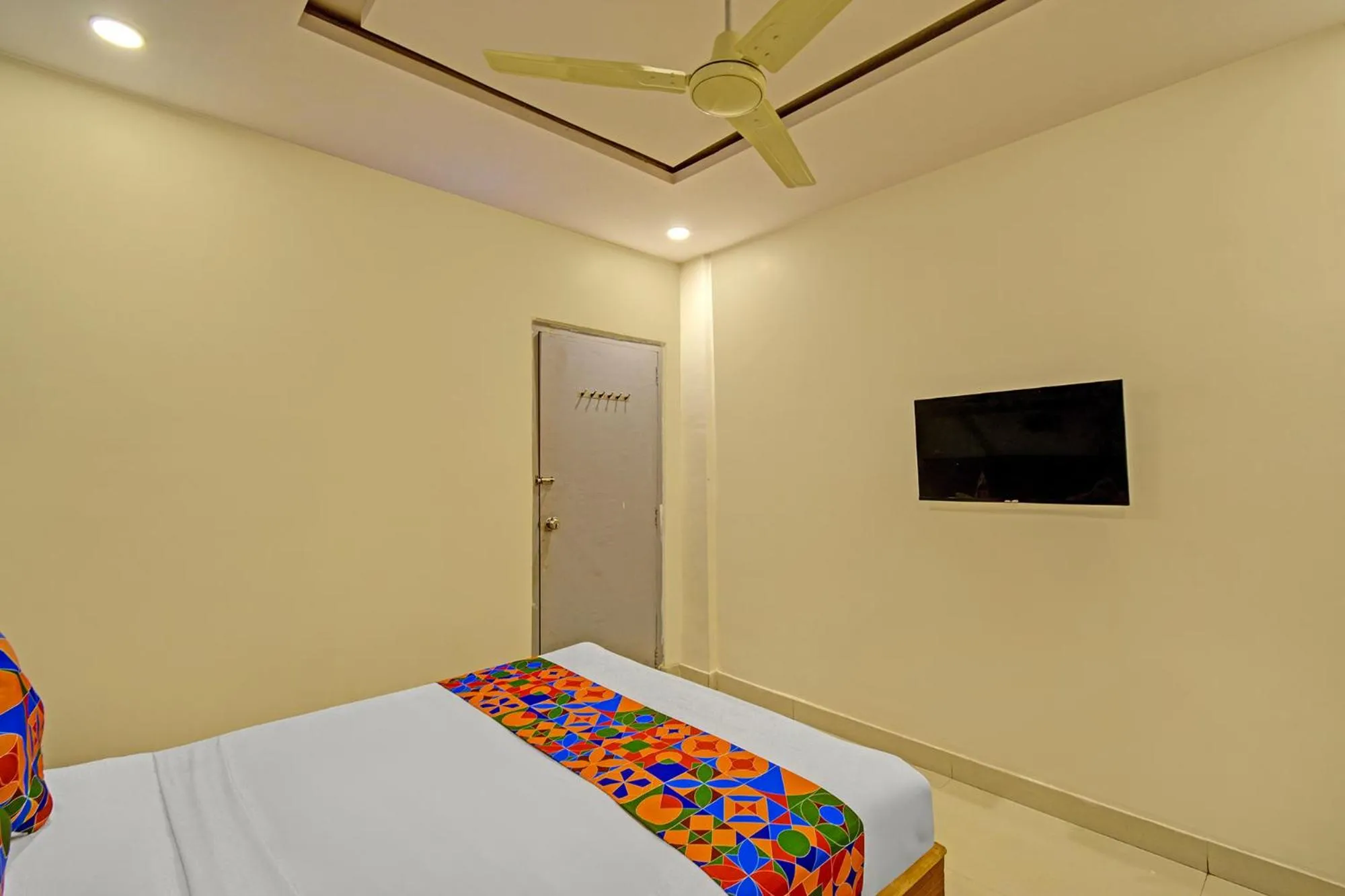 Bed in FabHotel White Ridge LB Nagar