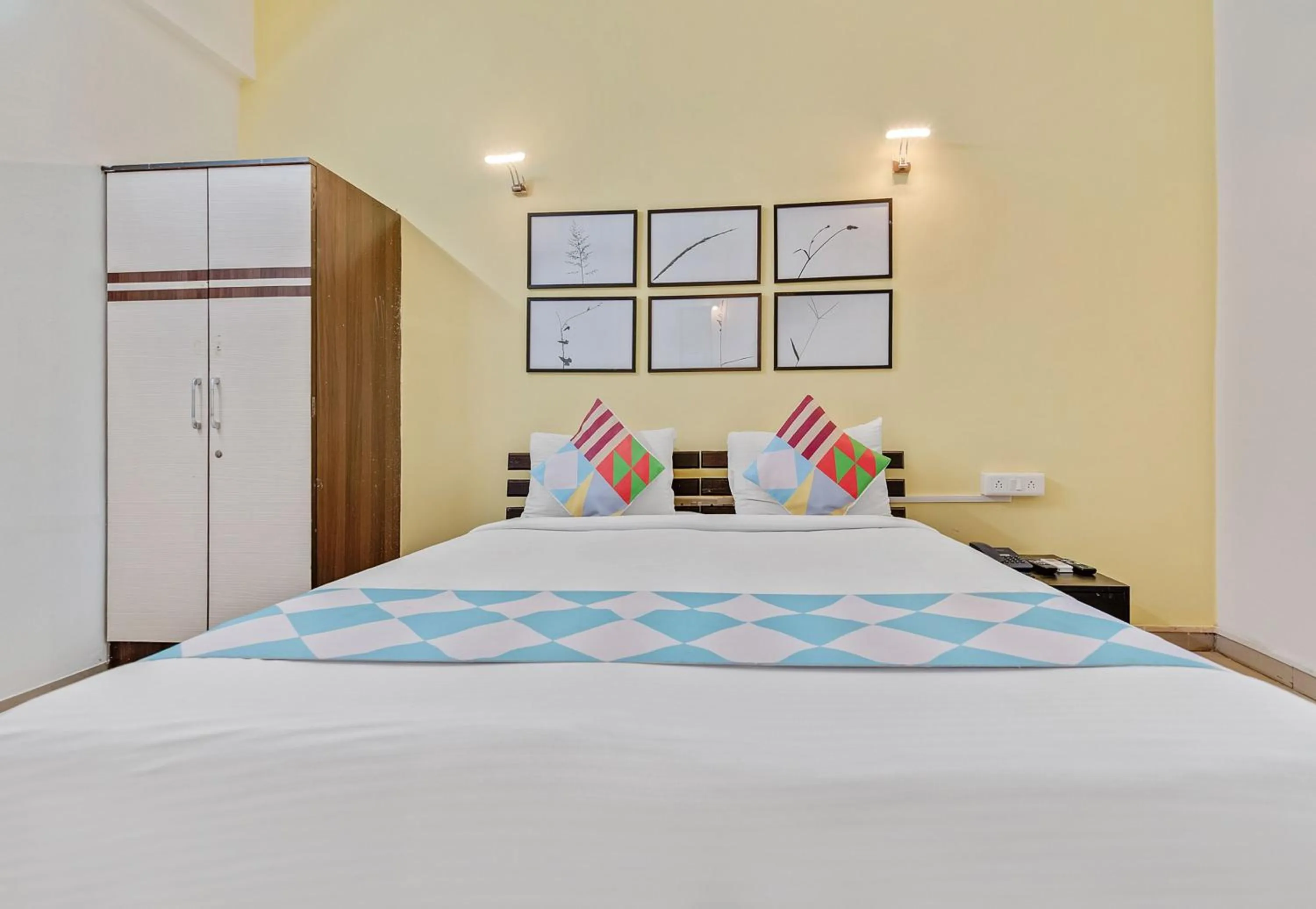 Bedroom, Bed in Super Hotel O Pioneer