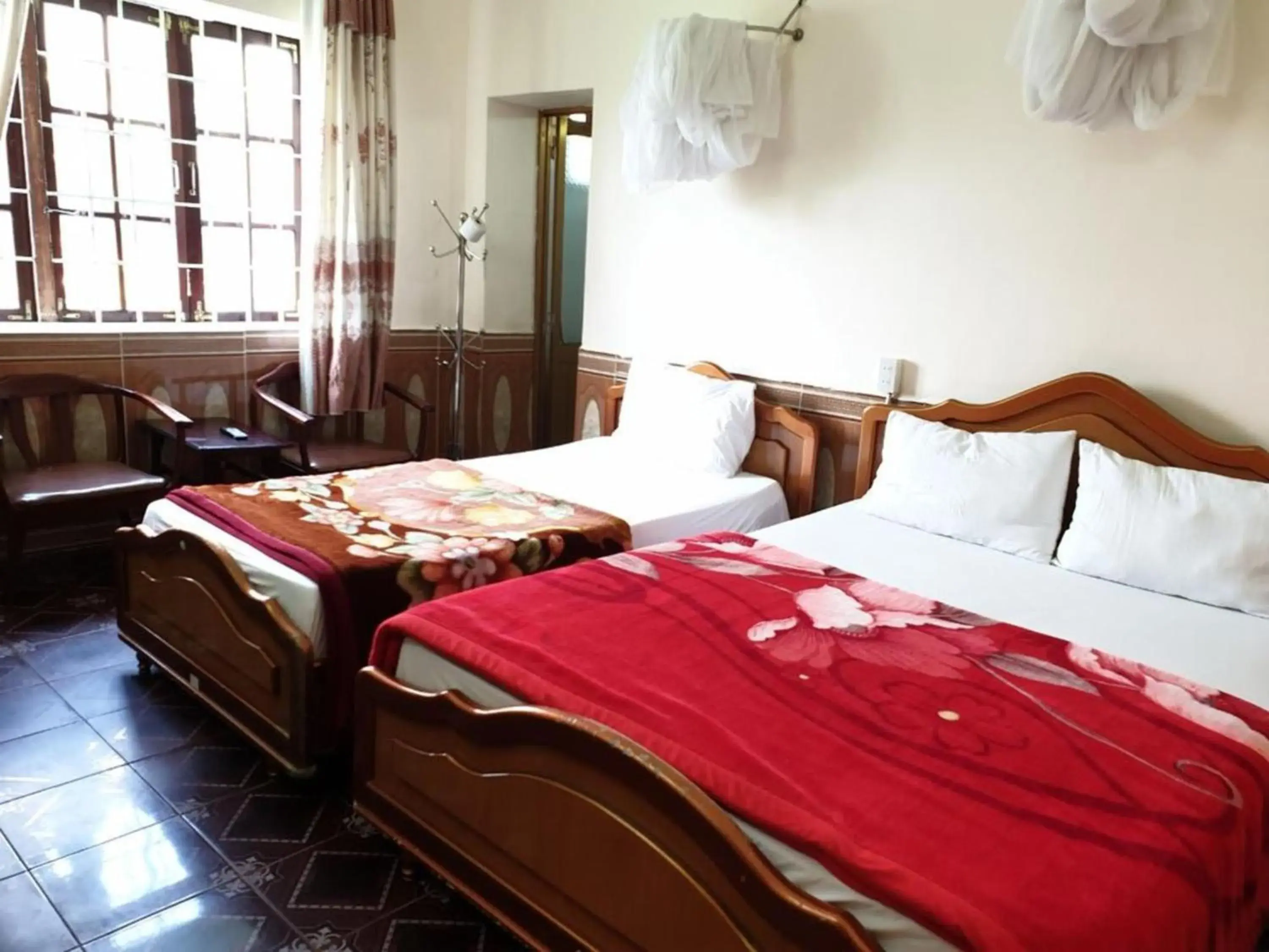 Property building, Bed in Duong Sat Hotel Property building, Bed in Duong Sat Hotel