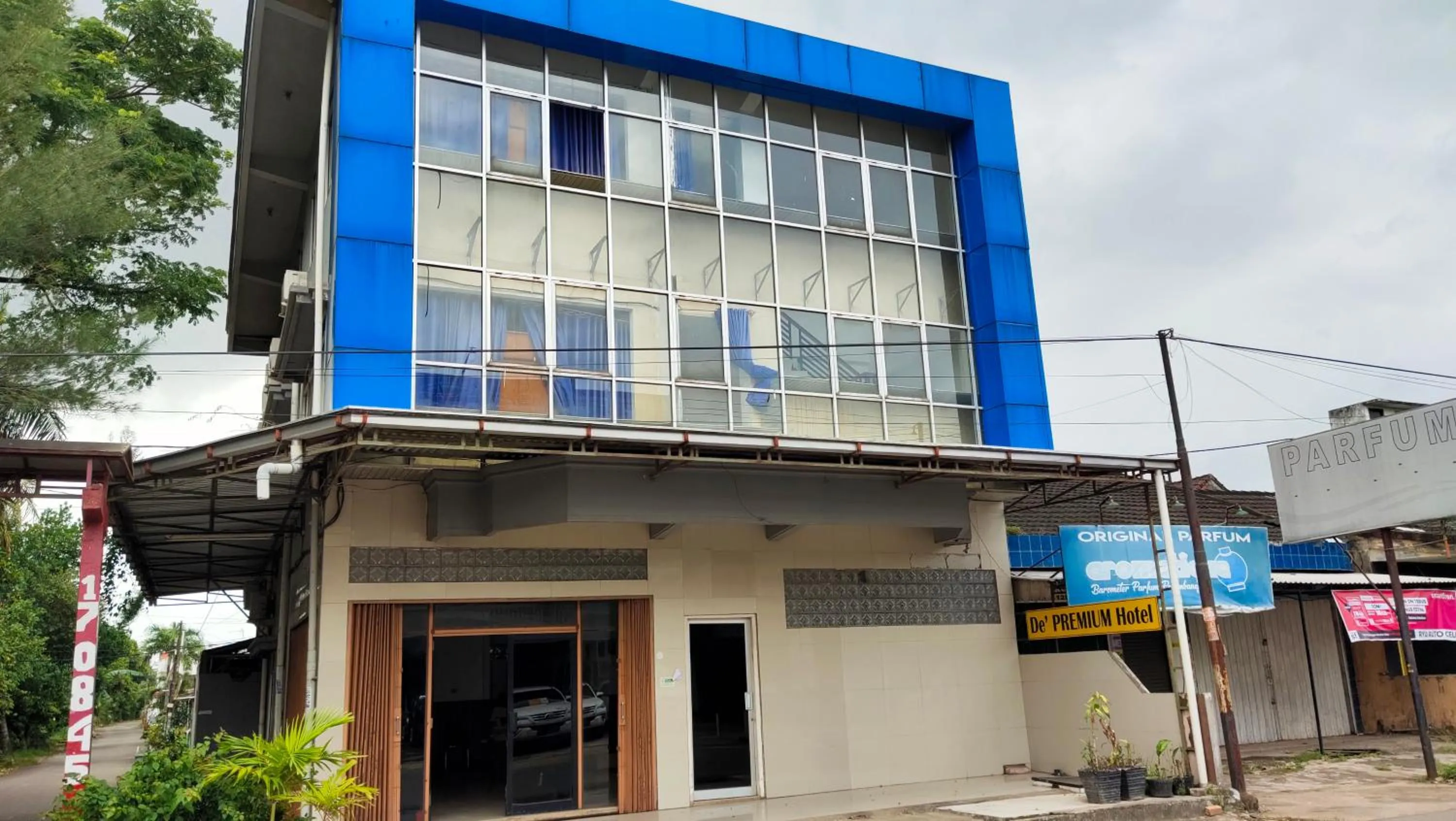 Property building in De' Premium Hotel Musi Raya