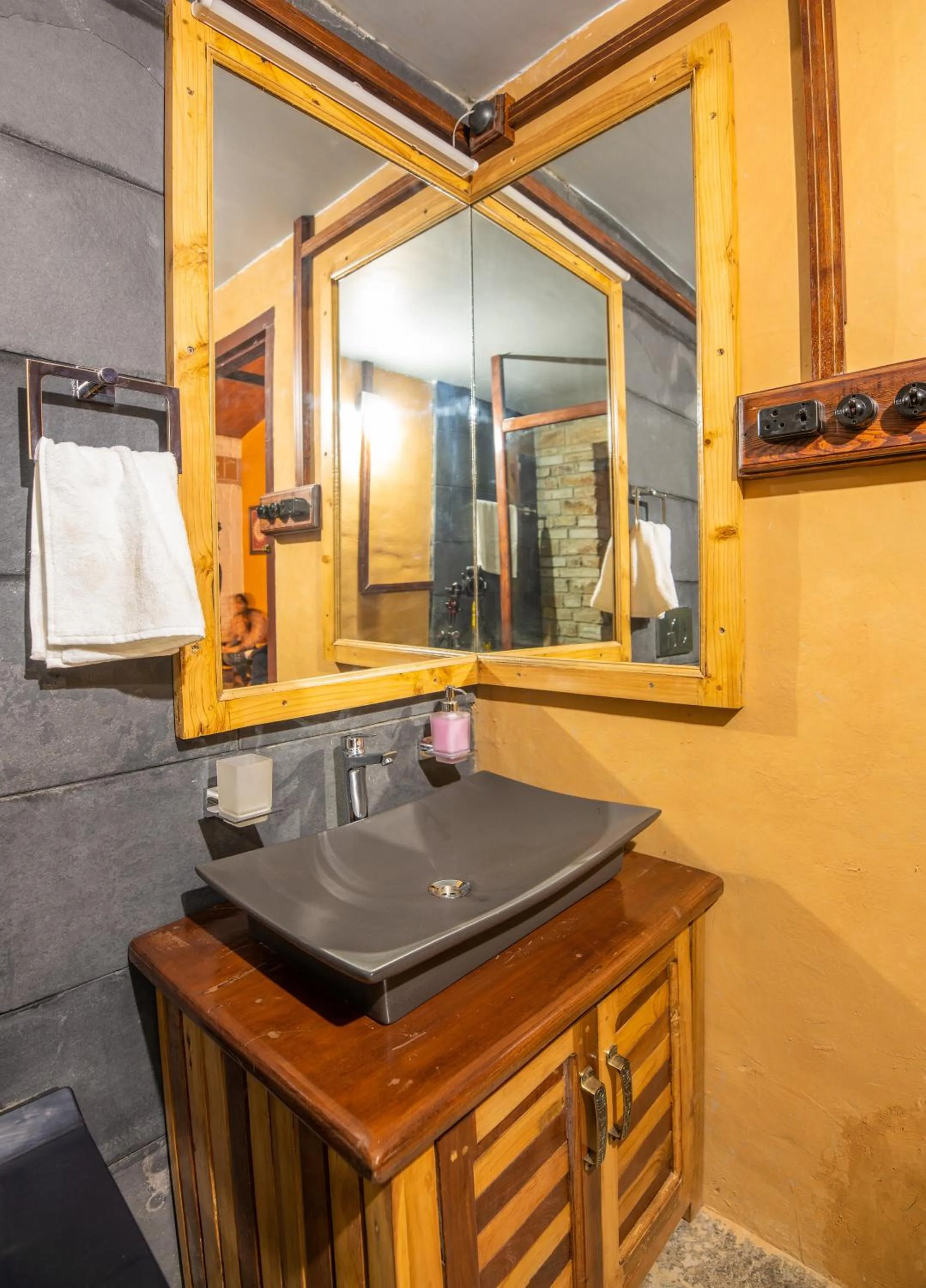 Bathroom in BluSalzz Homes - The Himalayan Bungalow, Almora - Uttarakhand
