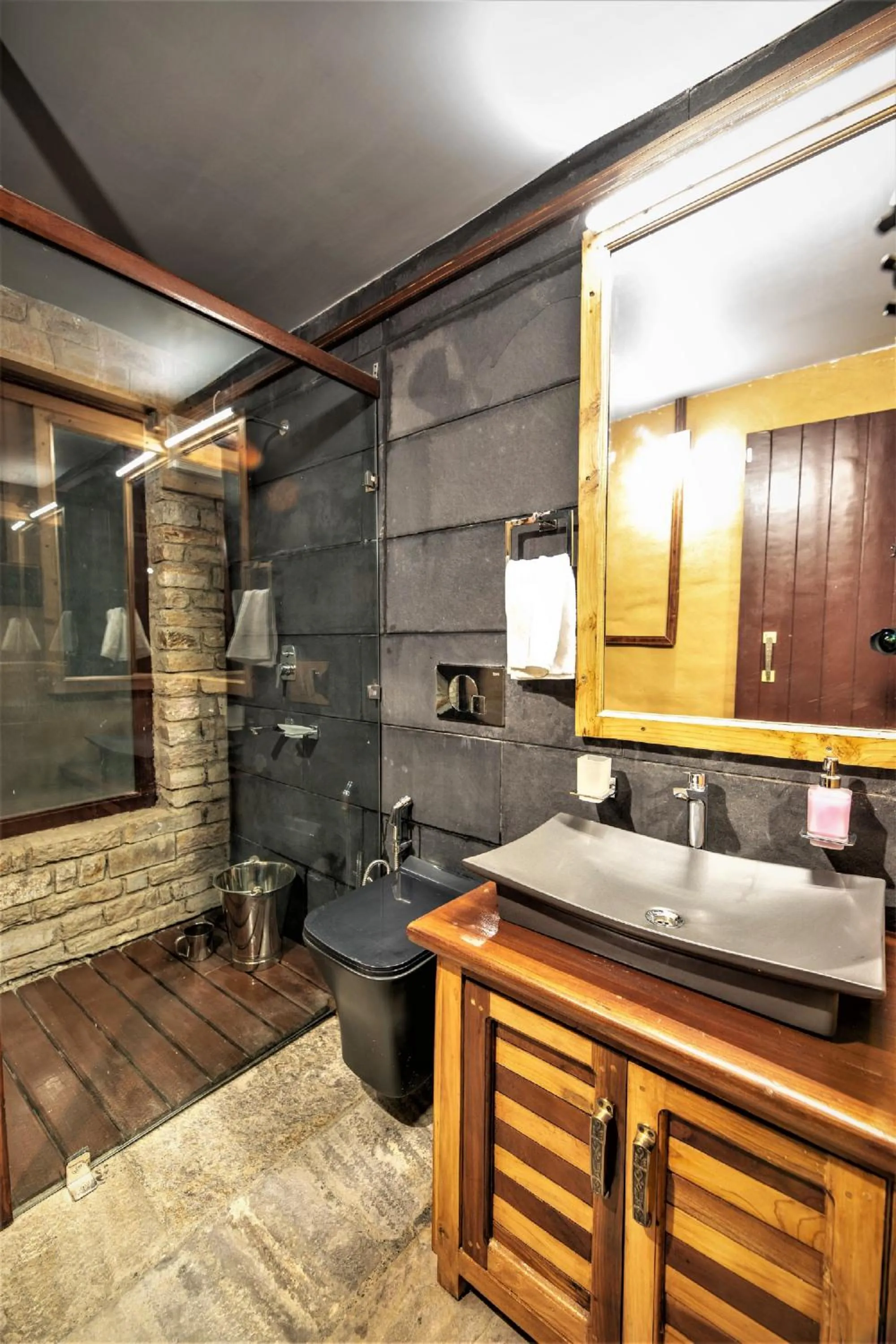 Bathroom in BluSalzz Homes - The Himalayan Bungalow, Almora - Uttarakhand