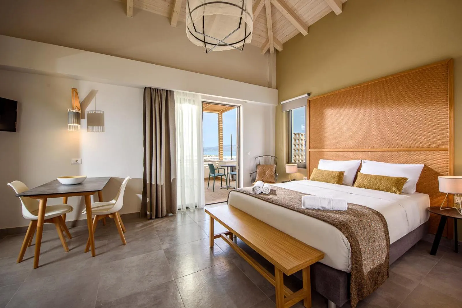 Bedroom, Bed in Caldera Village