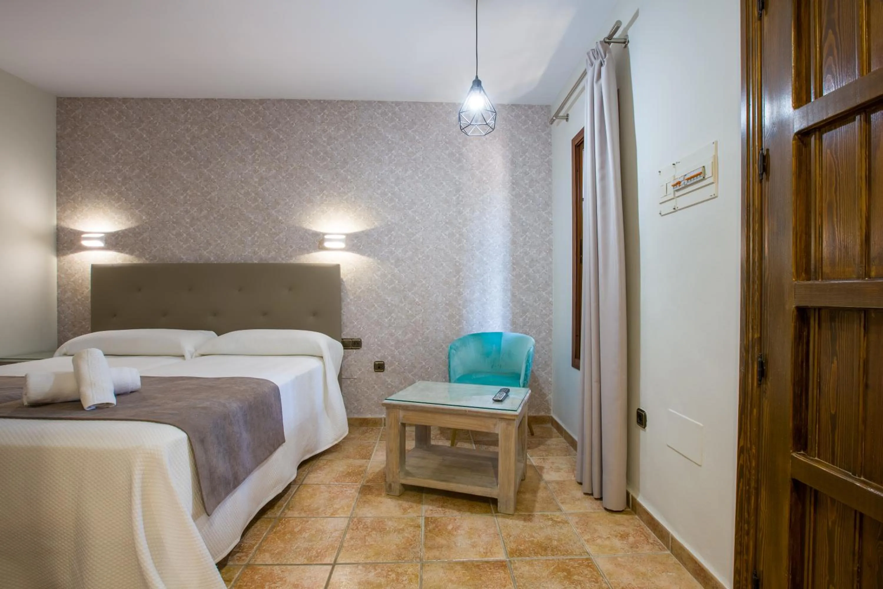 Photo of the whole room, Bed in Hostal Don Joaquín Alora