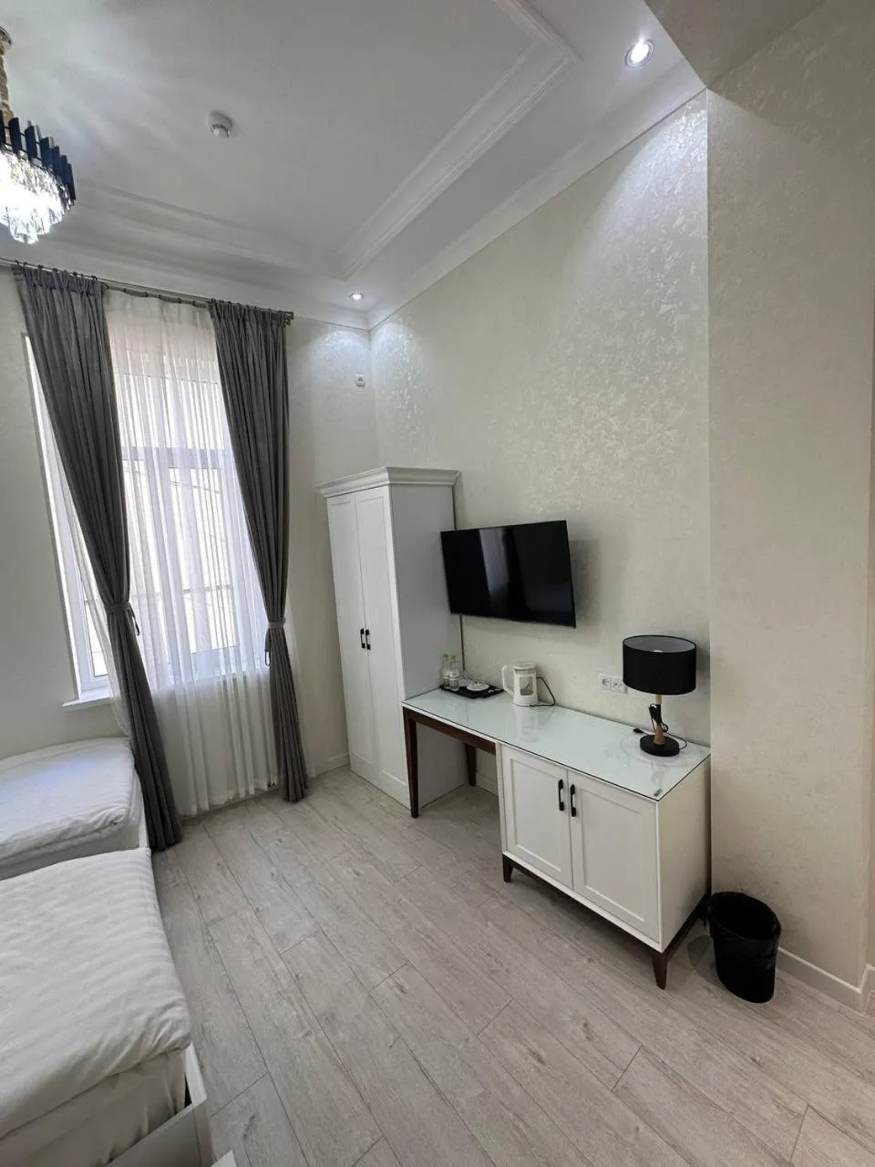 Bed in IZUMRUD PALACE