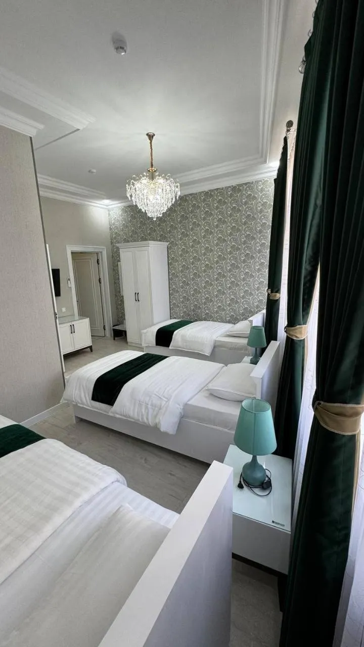 Photo of the whole room, Bed in IZUMRUD PALACE