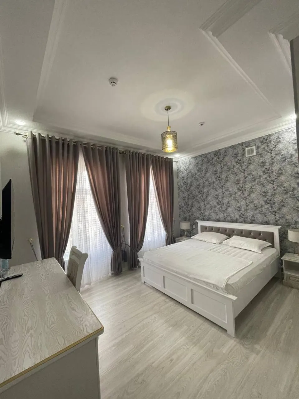 Bed in IZUMRUD PALACE