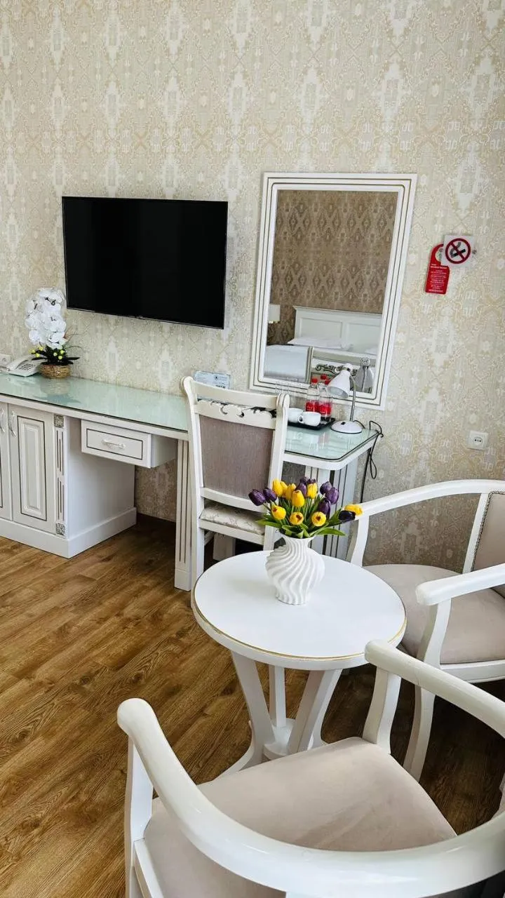 TV and multimedia in IZUMRUD PALACE