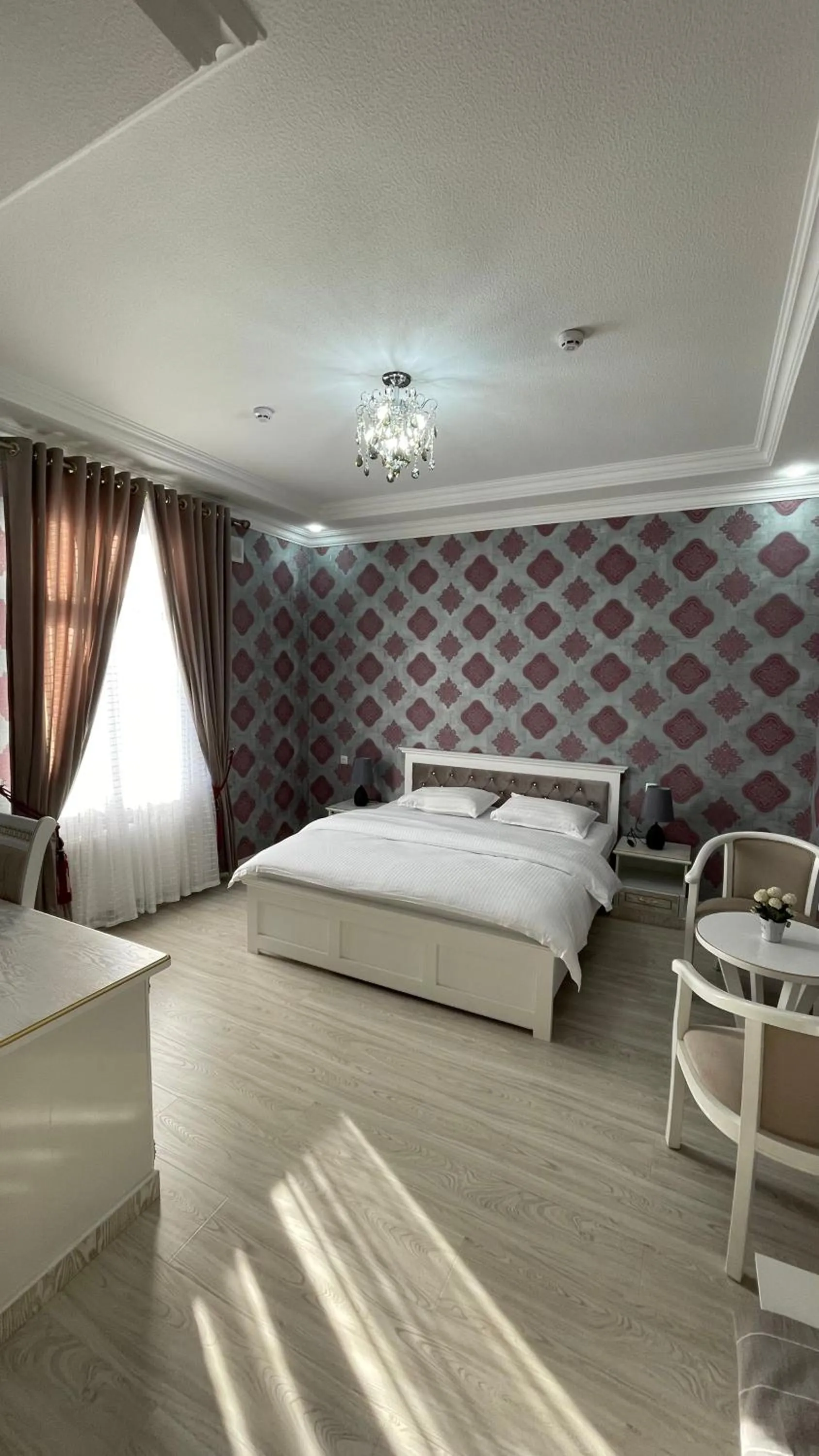 Photo of the whole room, Bed in IZUMRUD PALACE