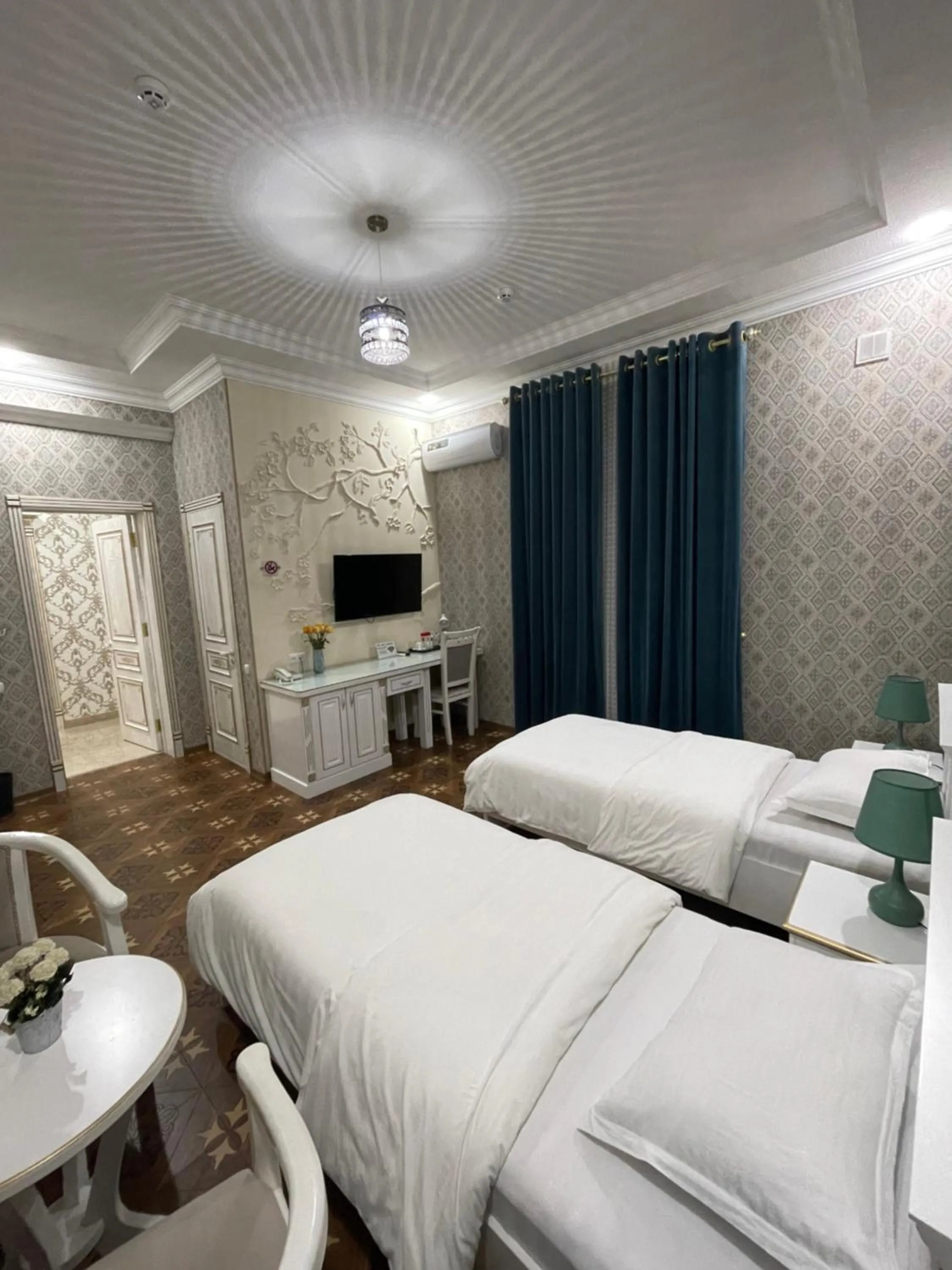 Bed in IZUMRUD PALACE