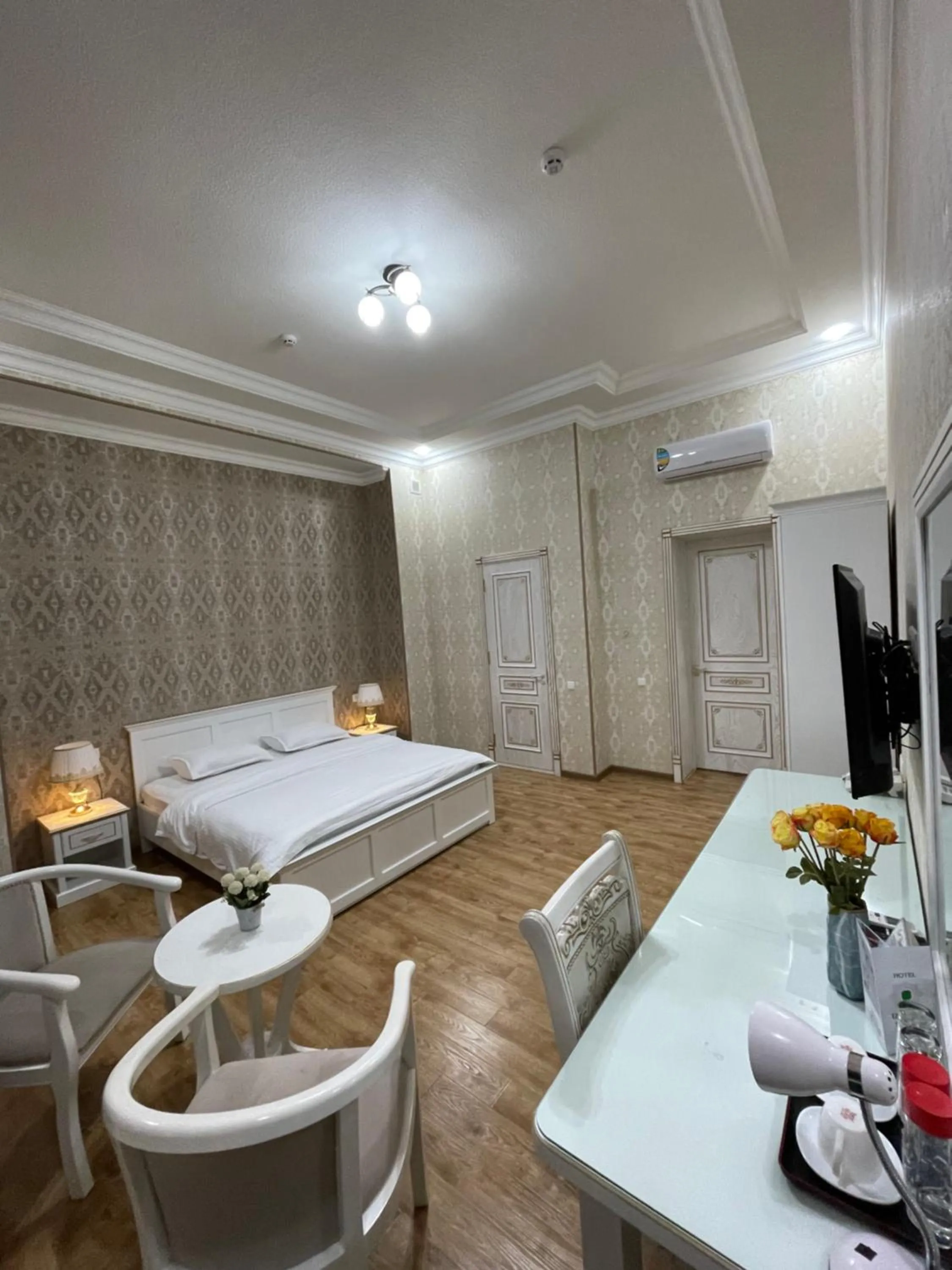 Bed in IZUMRUD PALACE