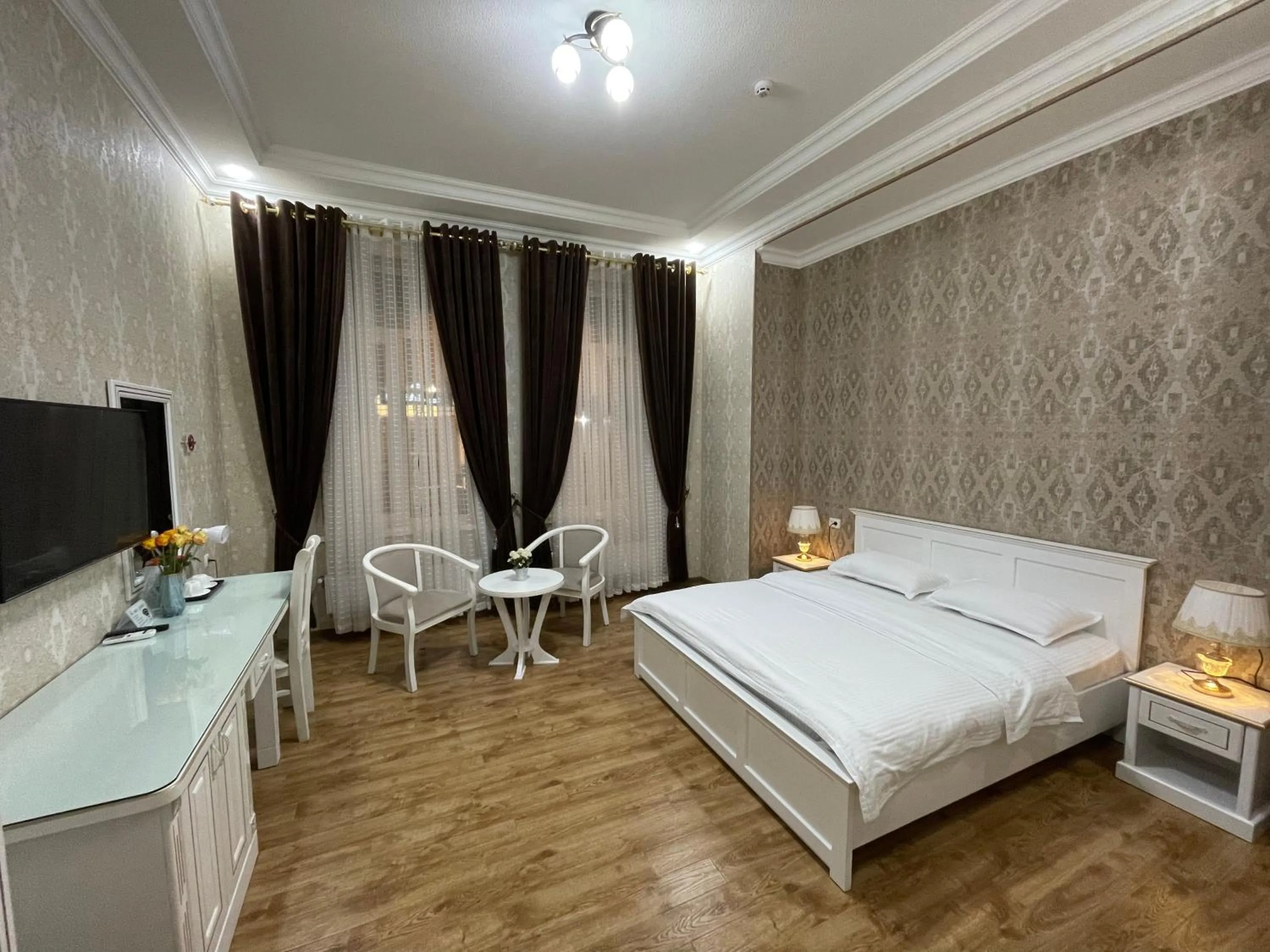 Bed in IZUMRUD PALACE