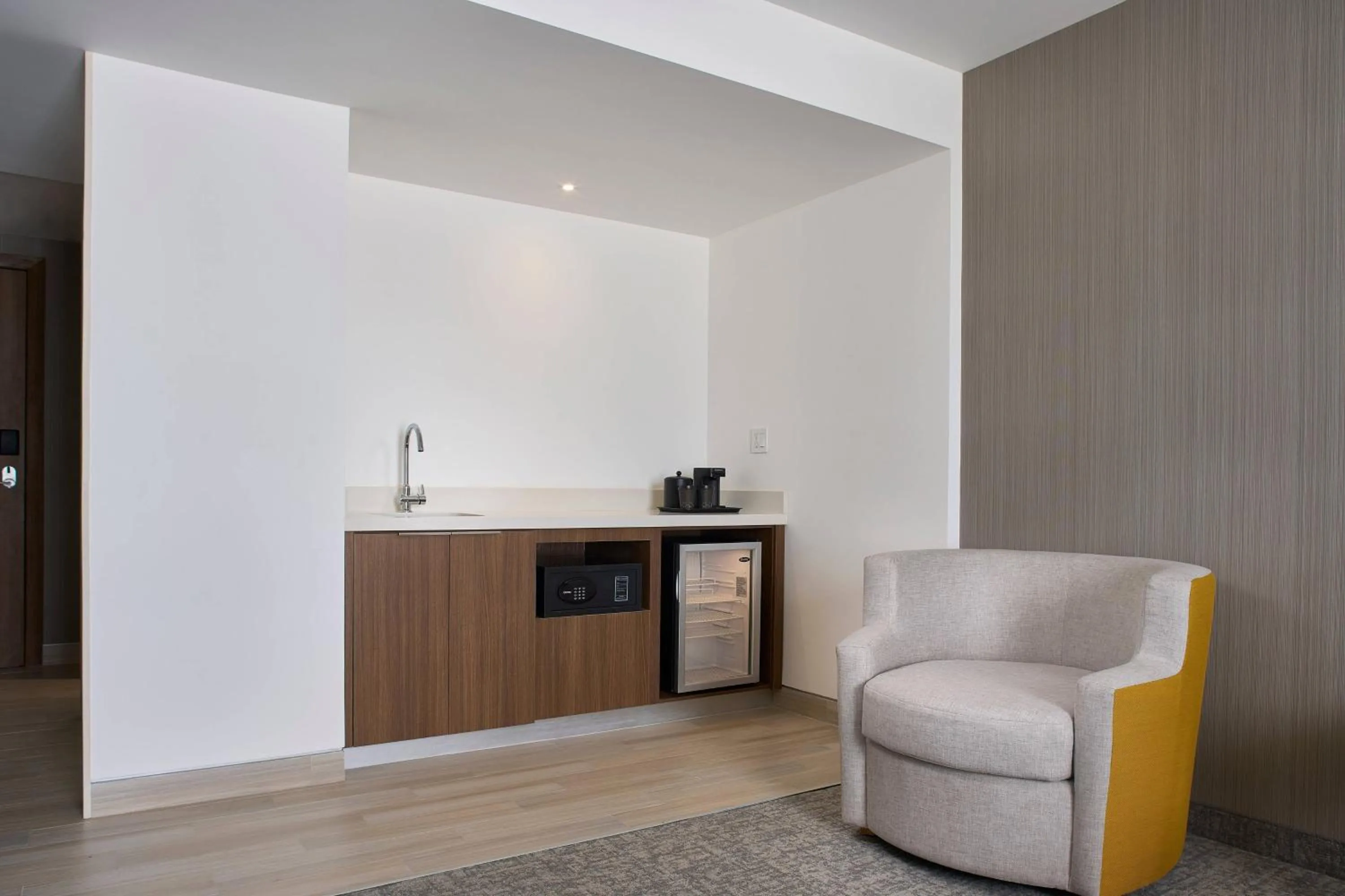 Lounge or bar in Courtyard by Marriott Merida Downtown