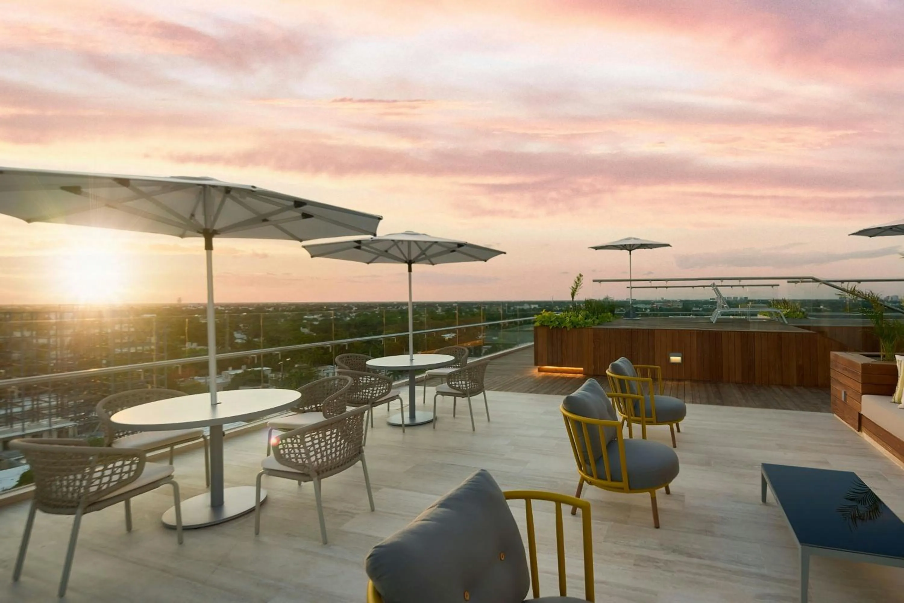 Lounge or bar in Courtyard by Marriott Merida Downtown