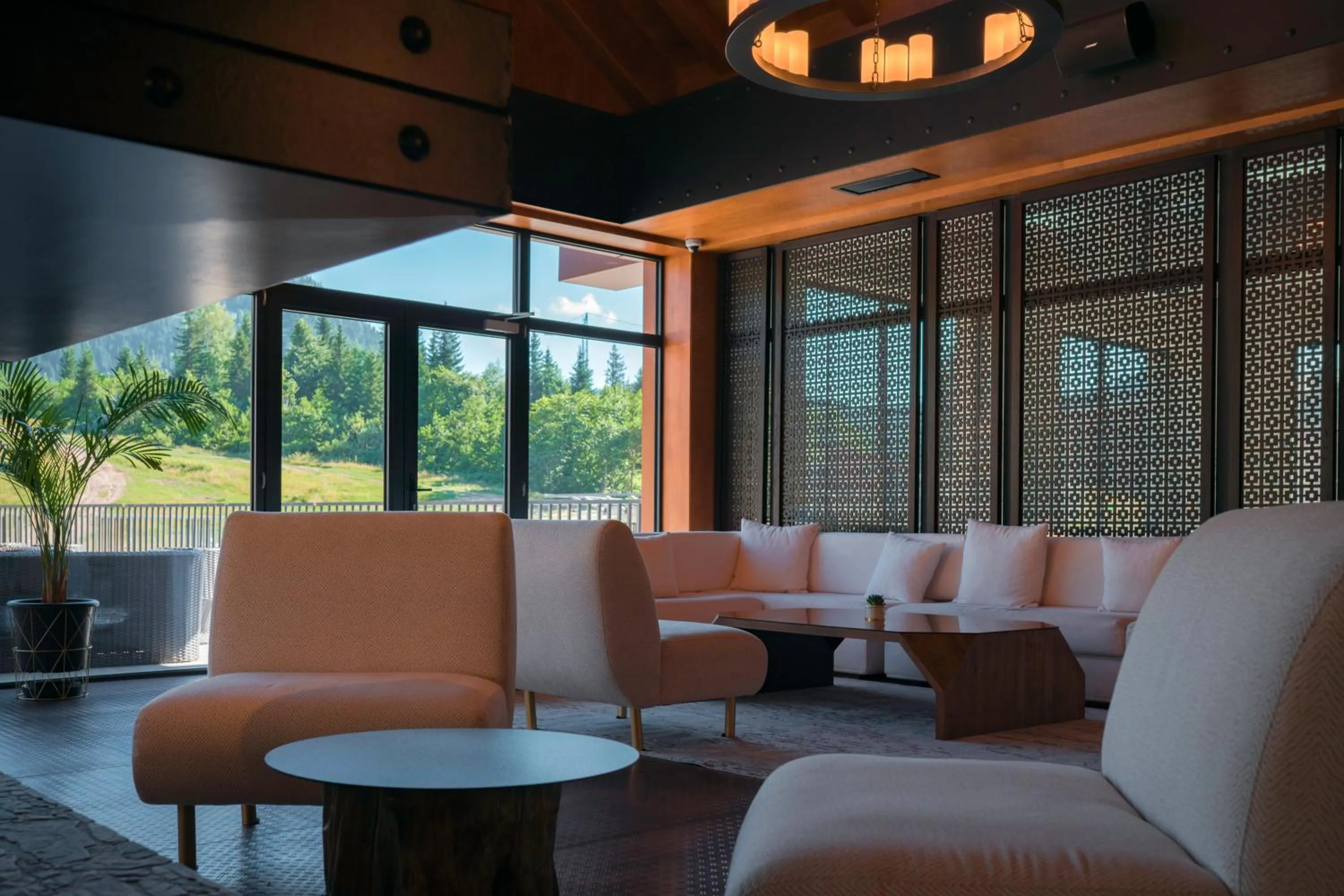 Seating area in Ambassadori Goderdzi Hotel