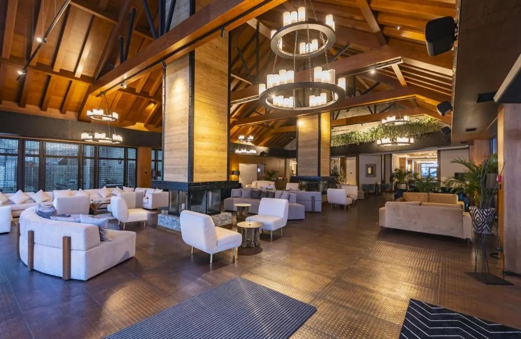 Restaurant/places to eat in Ambassadori Goderdzi Hotel