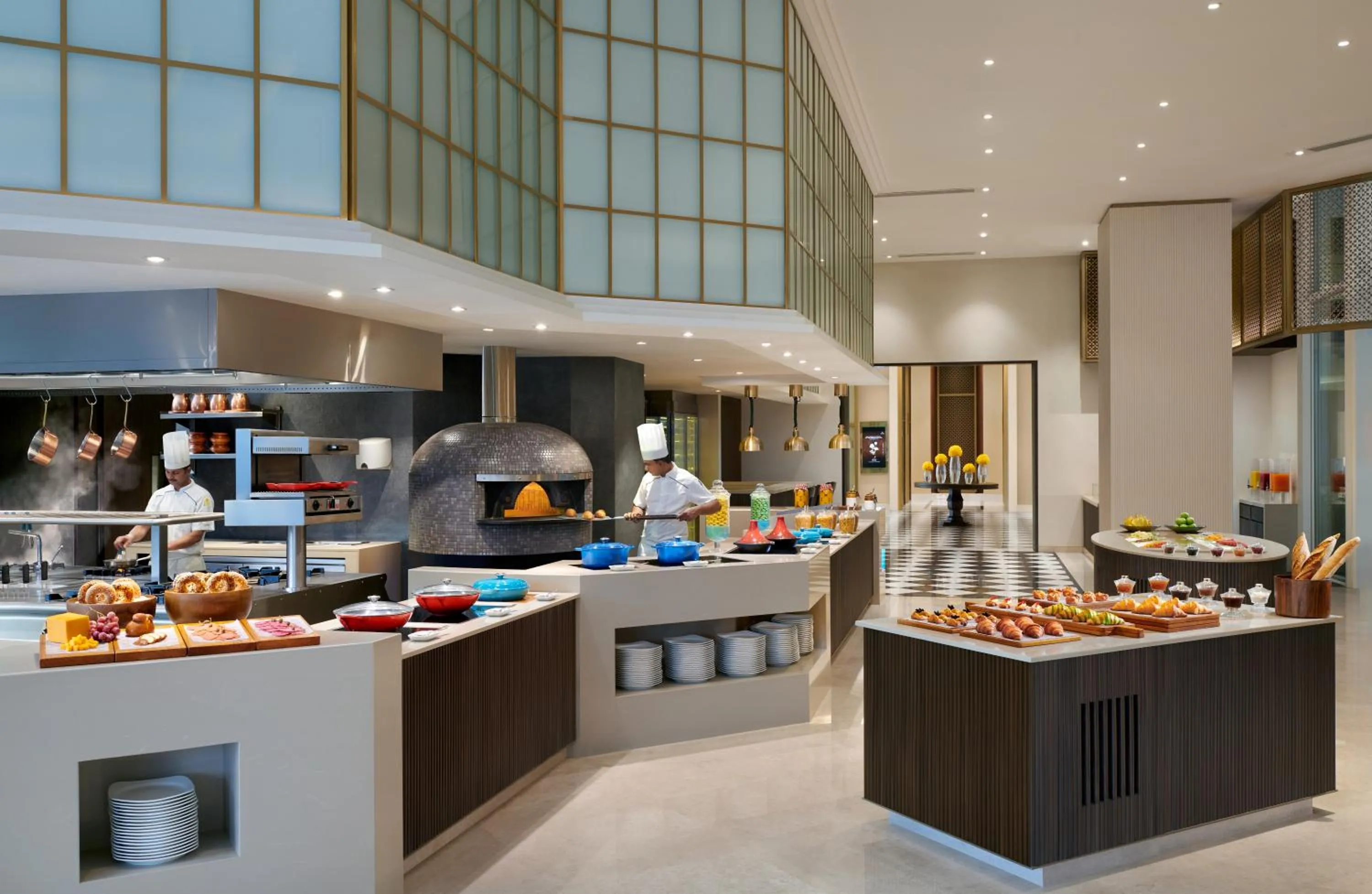 Restaurant/places to eat in The Leela Bhartiya City Bengaluru