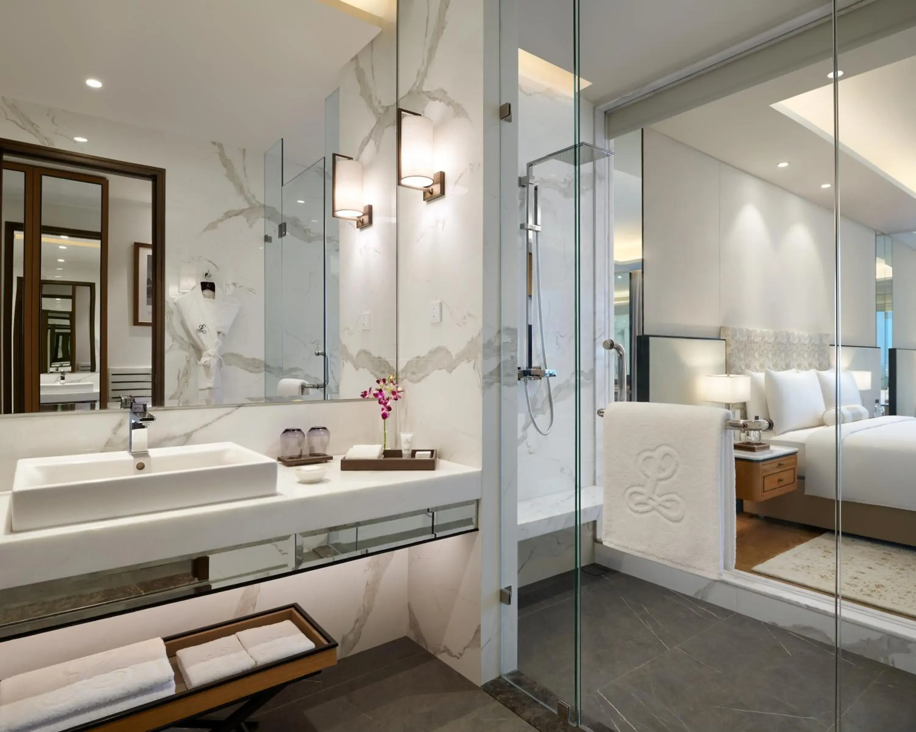 Bathroom, Bed in The Leela Bhartiya City Bengaluru Bathroom, Bed in The Leela Bhartiya City Bengaluru