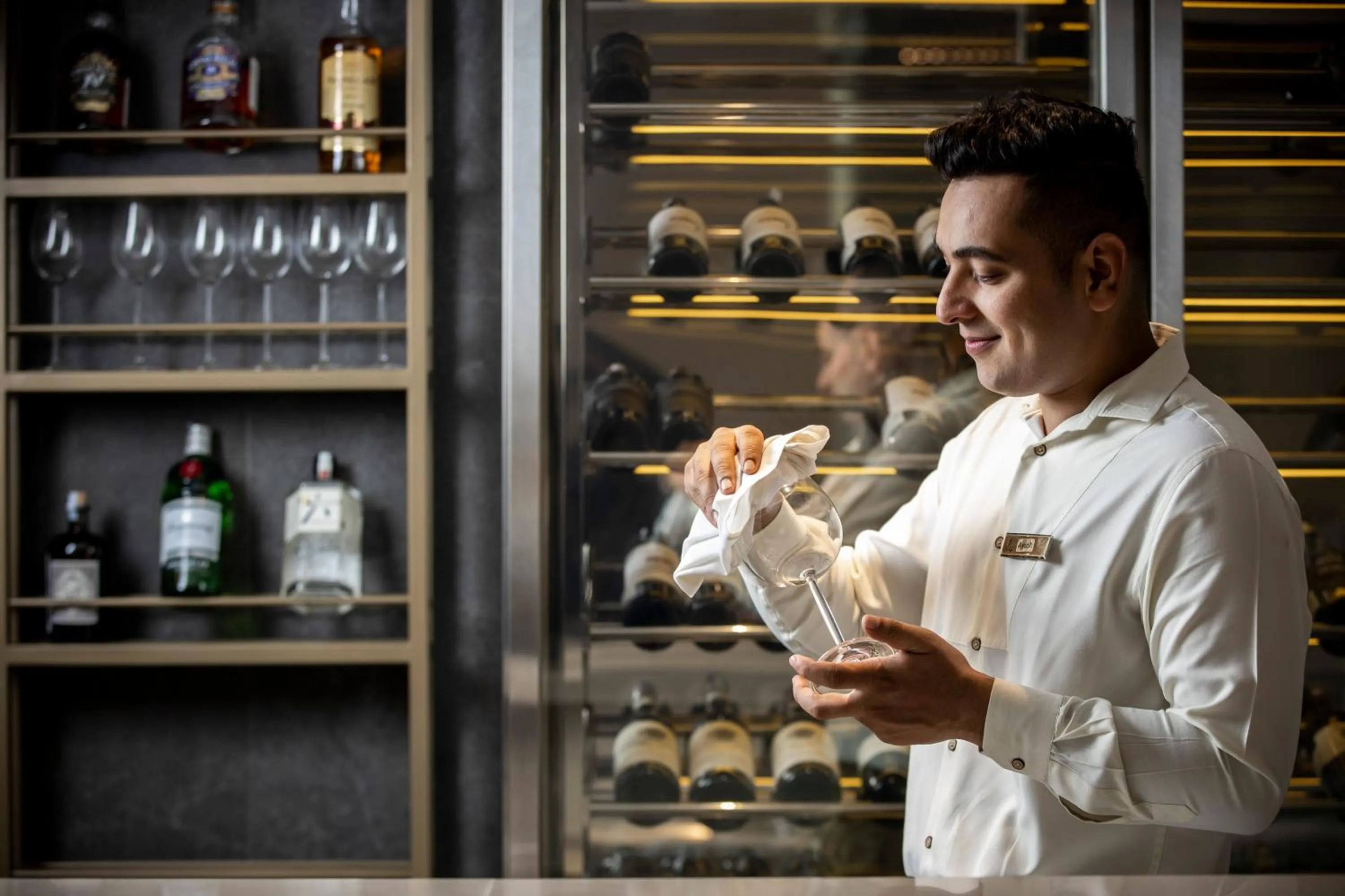 Restaurant/places to eat in The Leela Bhartiya City Bengaluru