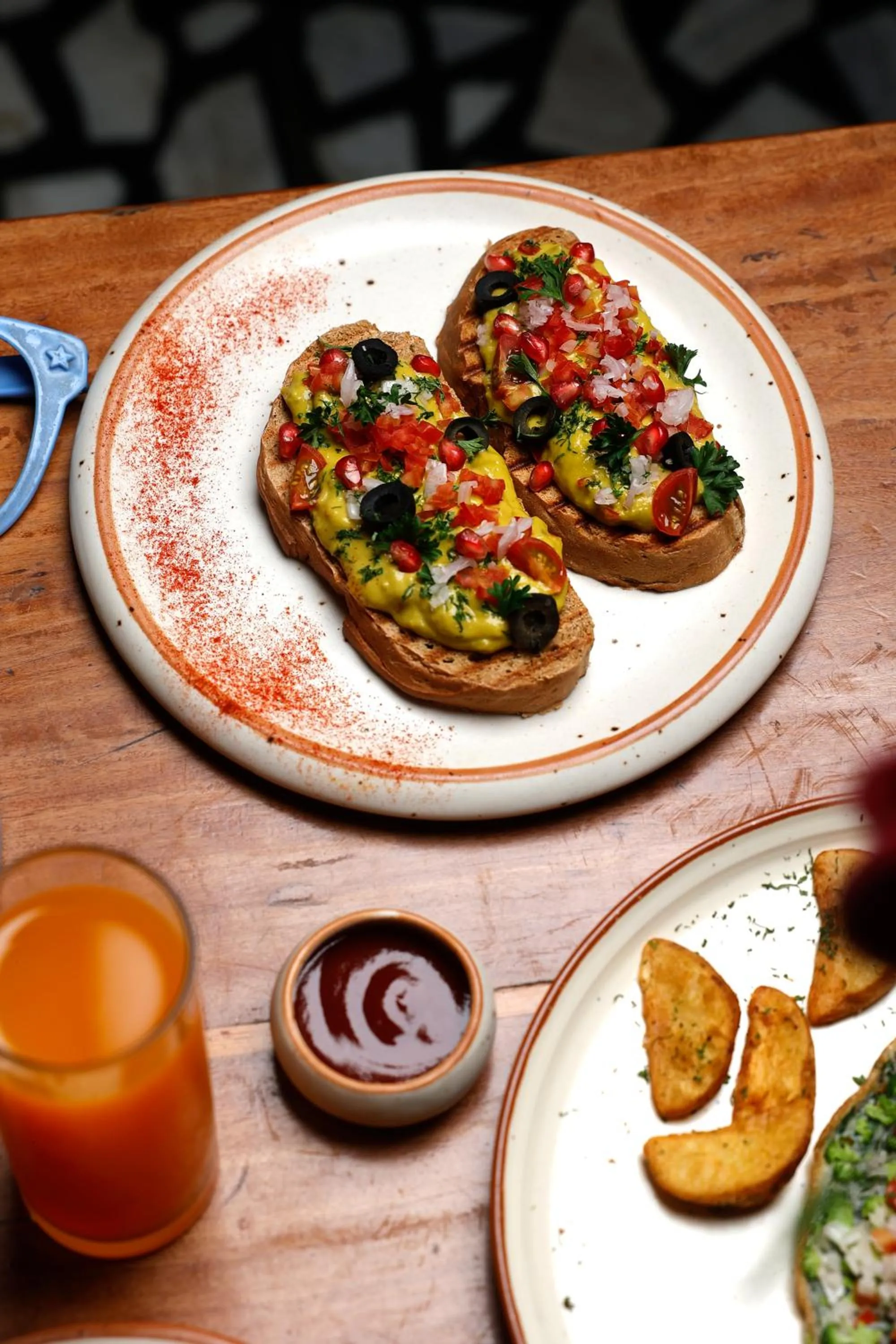 Food and drinks in HOTEL VARUNA