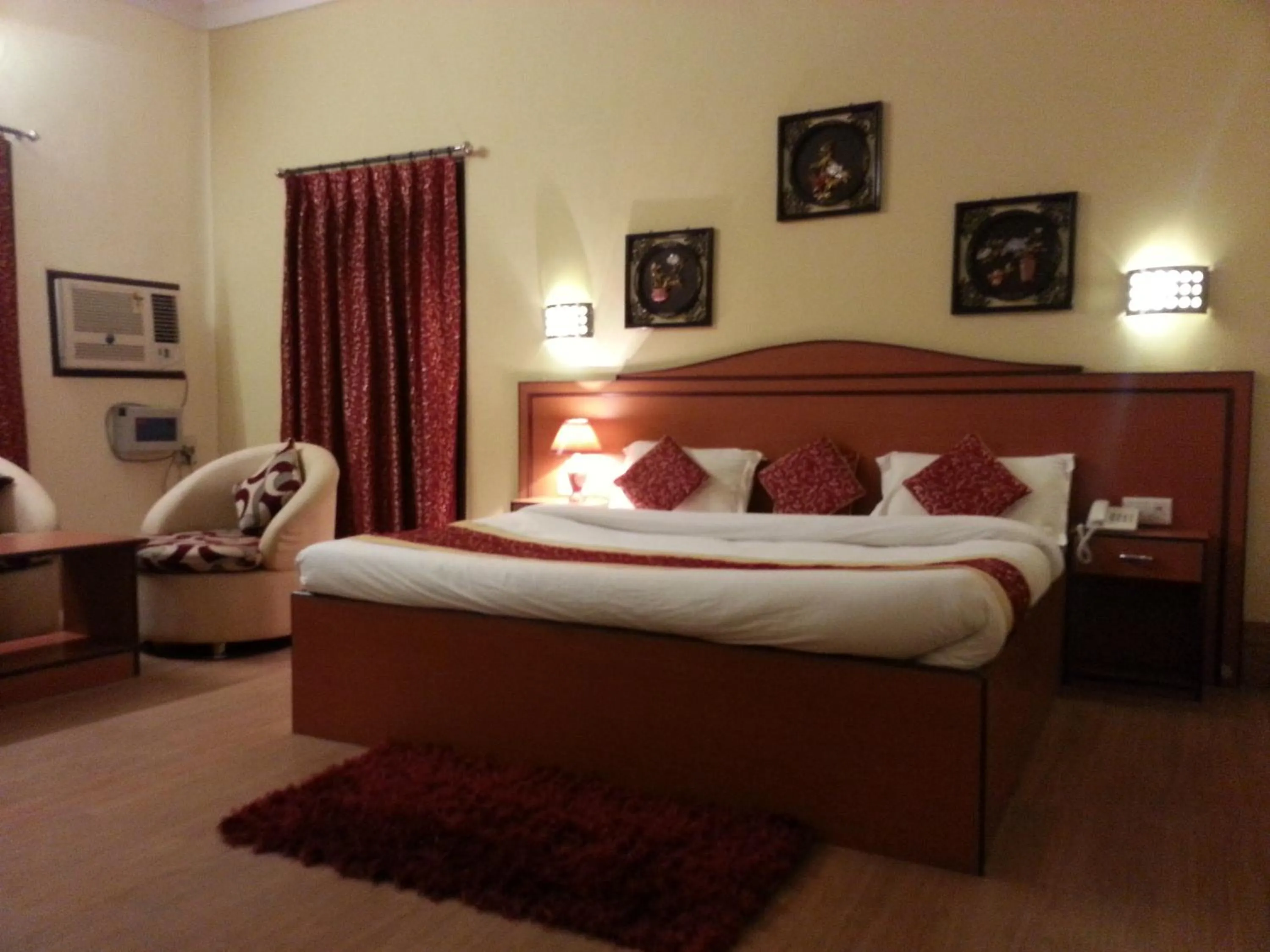 cot, Bed in HOTEL VARUNA