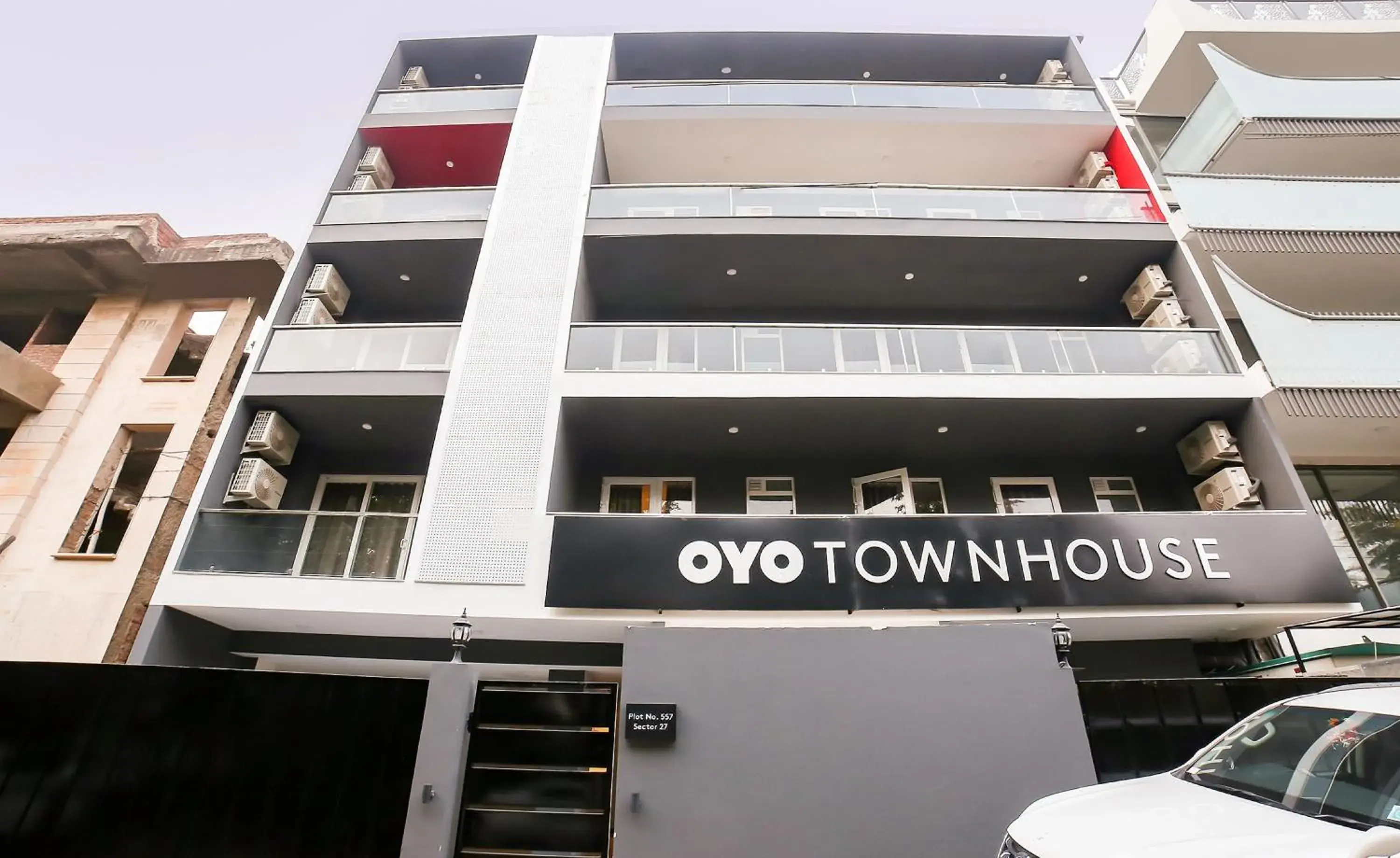 Facade/entrance in Super Townhouse Near Appu Ghar Facade/entrance in Super Townhouse Near Appu Ghar