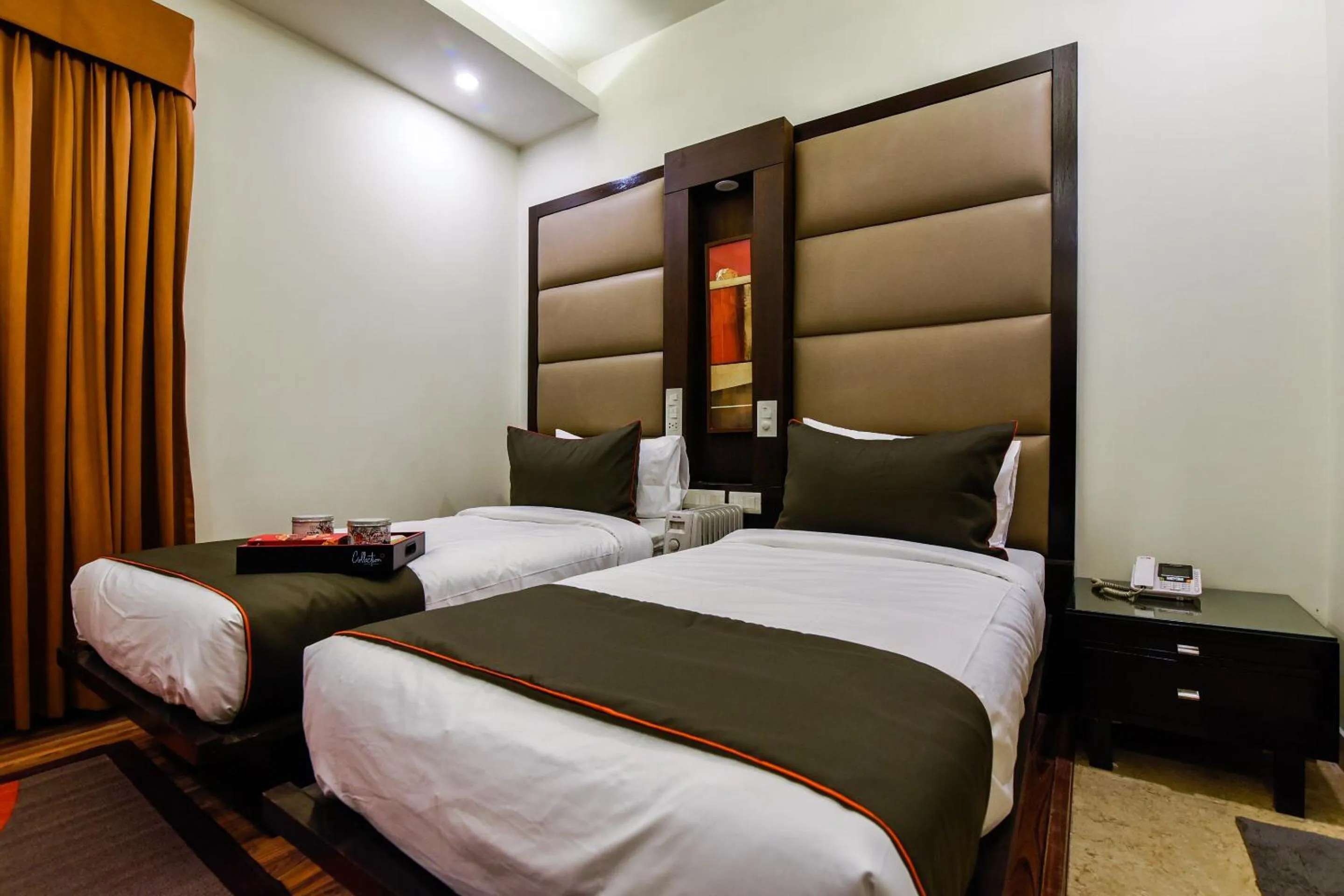 Bathroom, Bed in Hotel O Venkata Sai Sadan Mathrusree Nagar