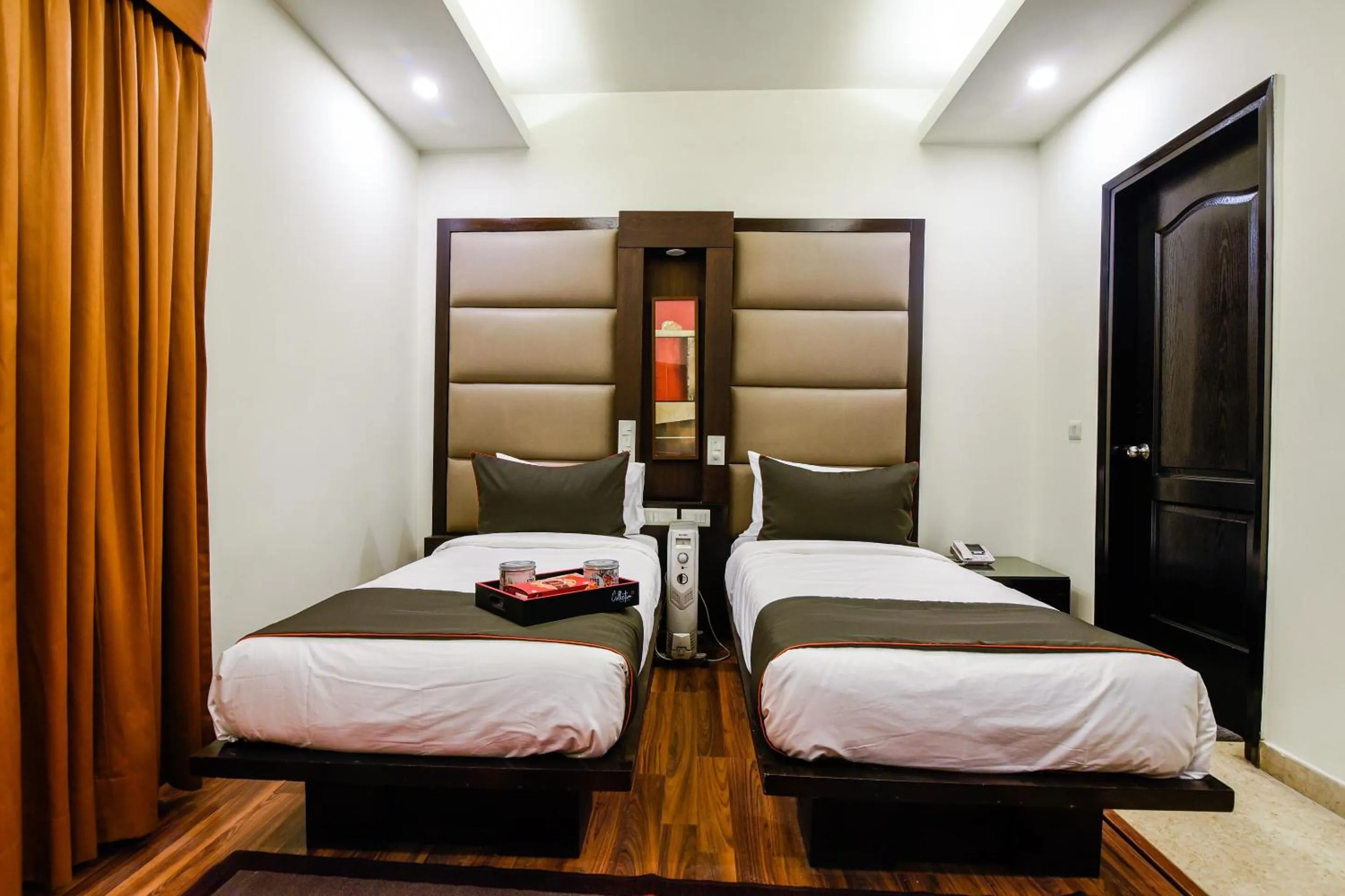 Bedroom, Bed in Hotel O Venkata Sai Sadan Mathrusree Nagar