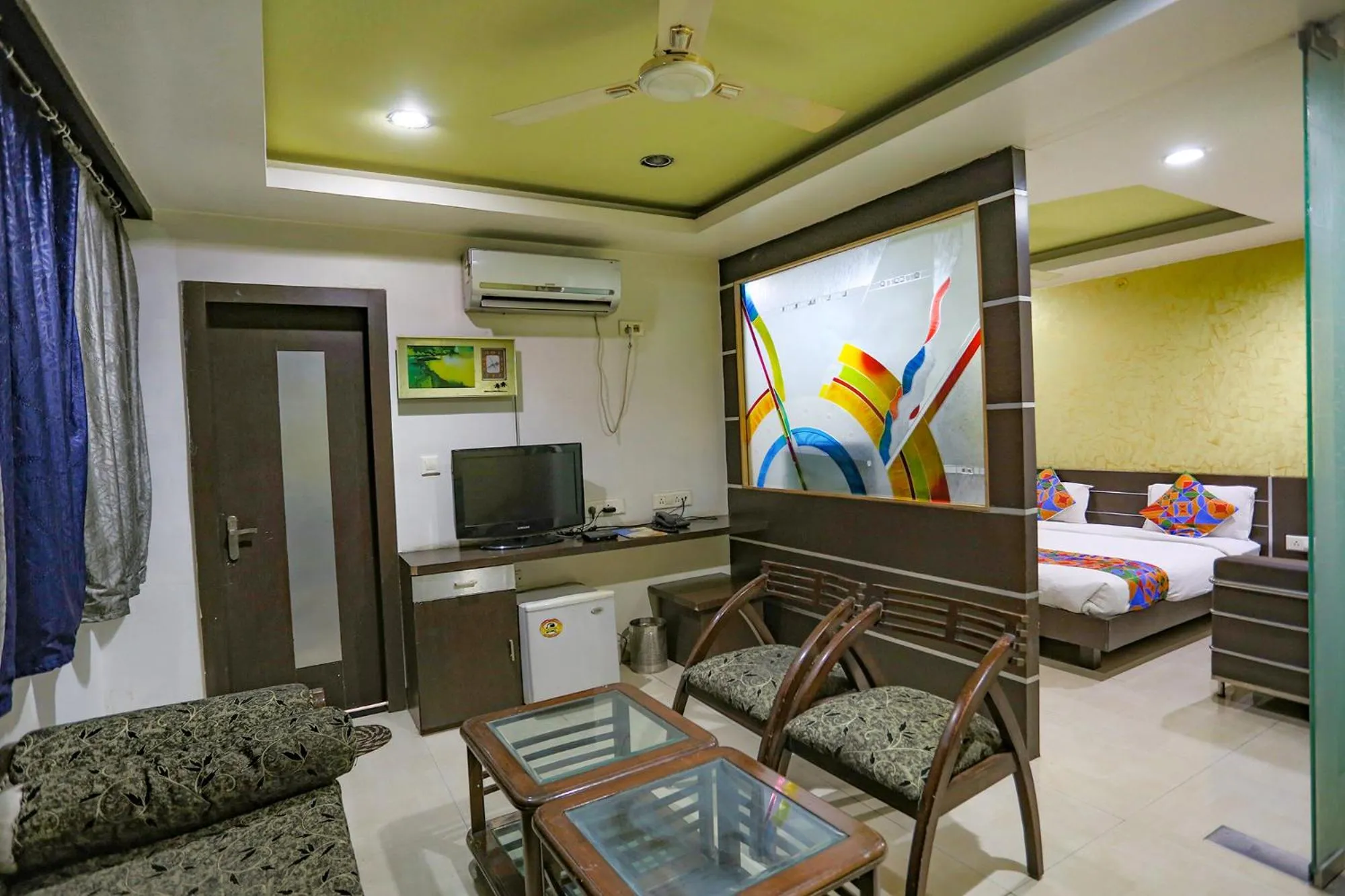 Bed in FabHotel Midland