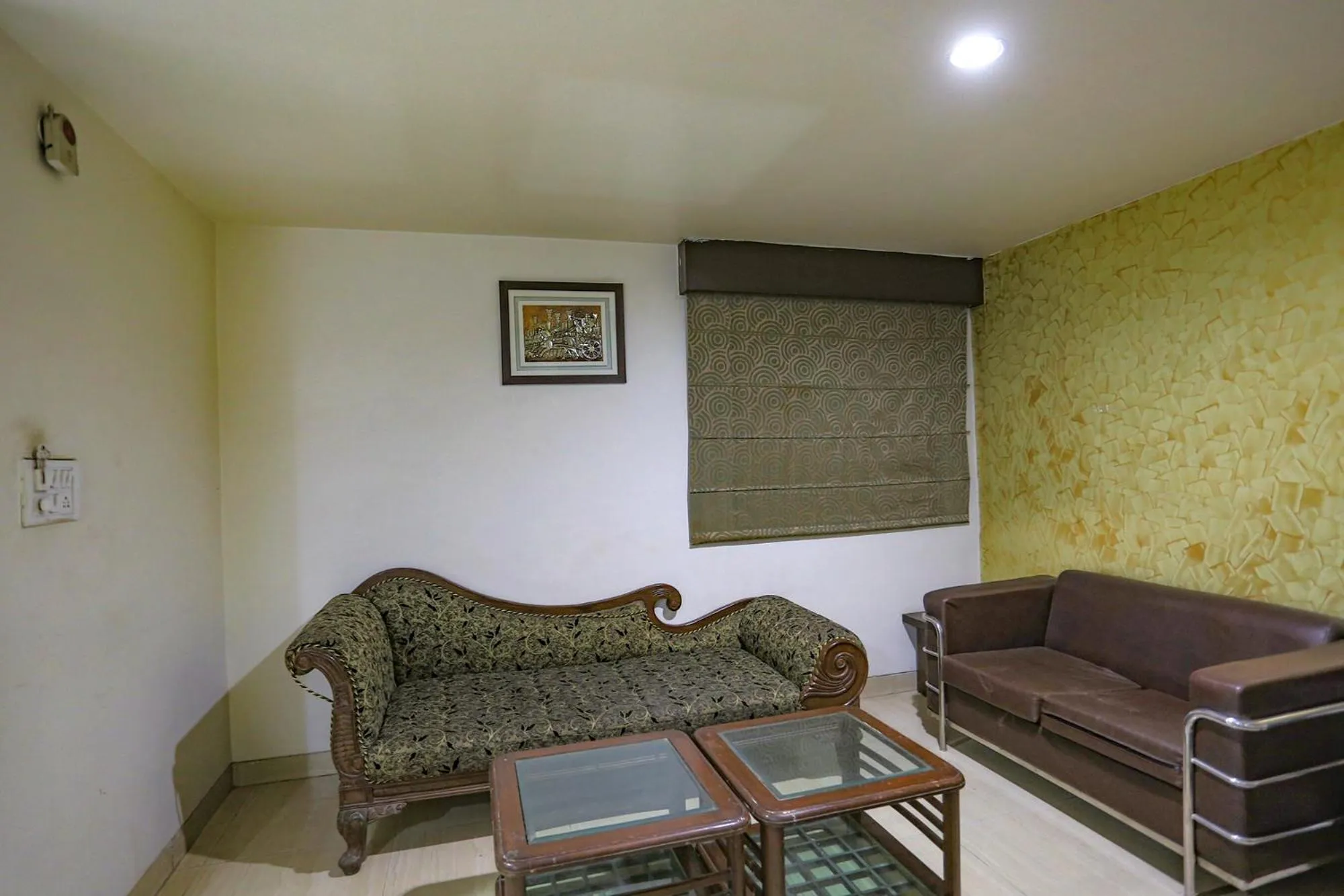 Seating area in FabHotel Midland