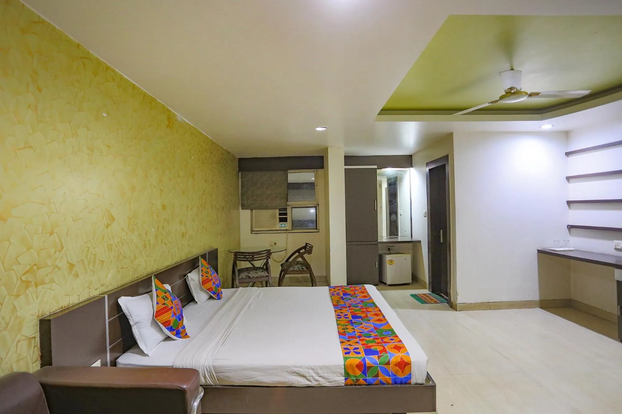 Bed in FabHotel Midland