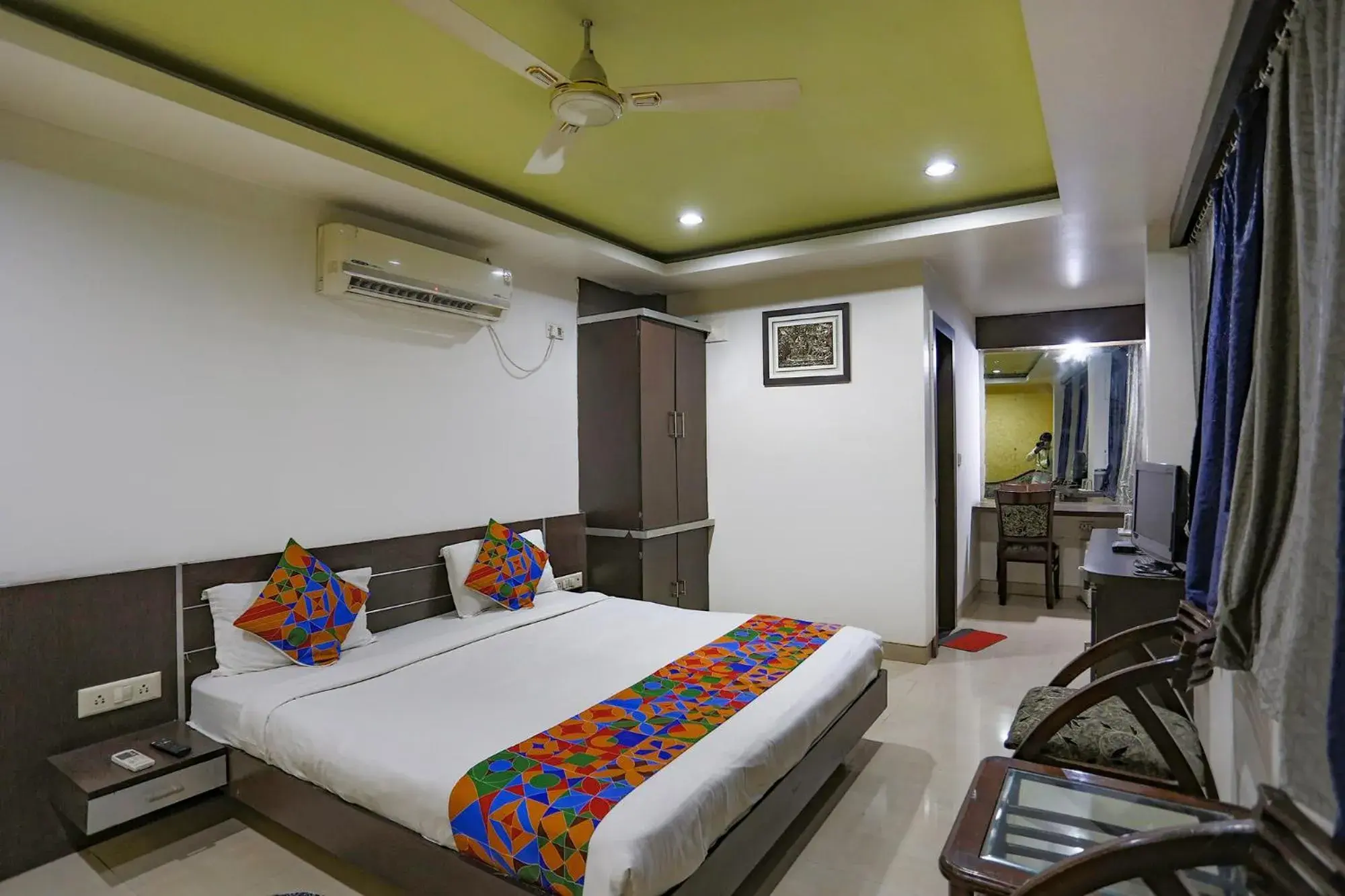 Bed in FabHotel Midland Bed in FabHotel Midland