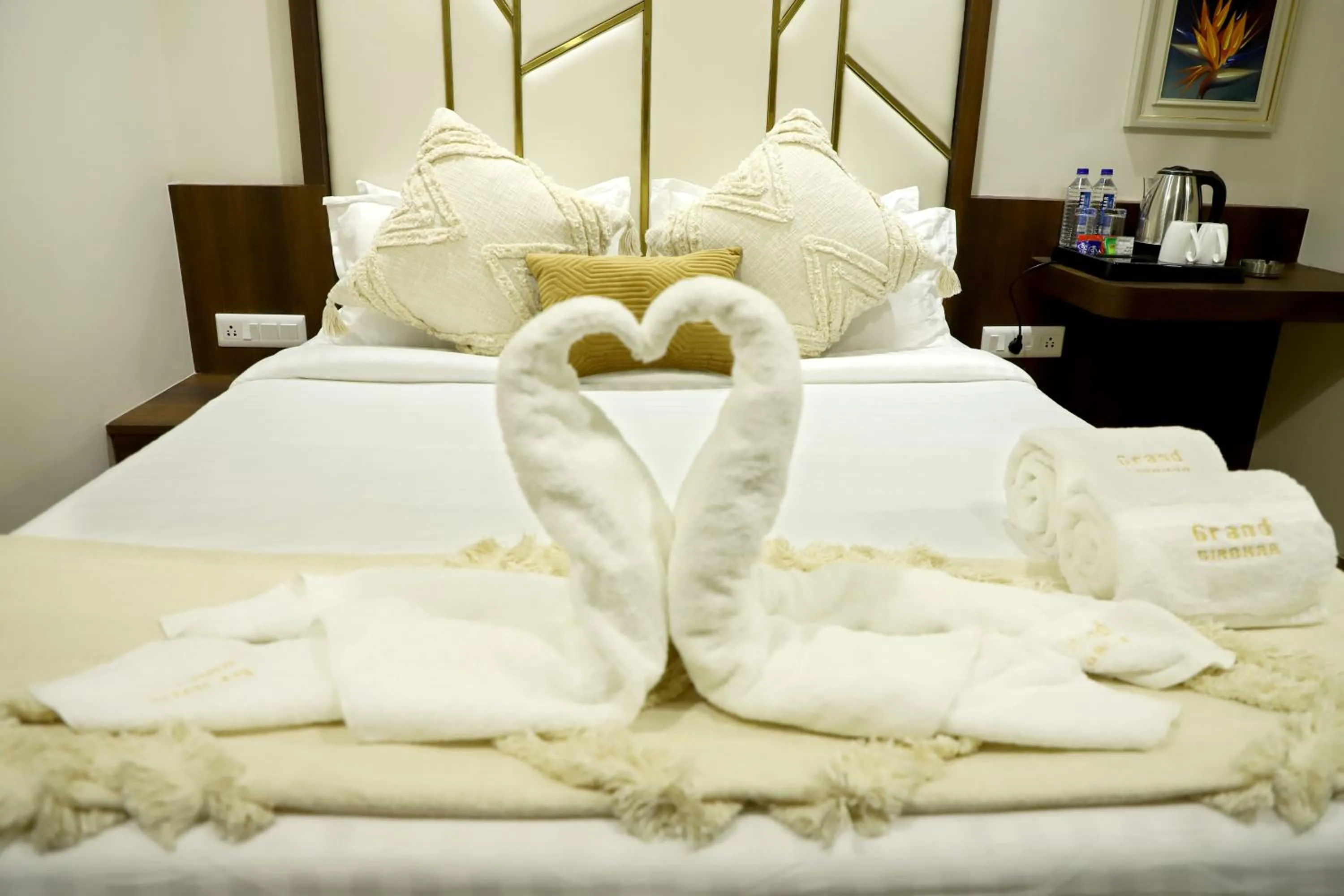 Bed in Hotel Grand Girdhar