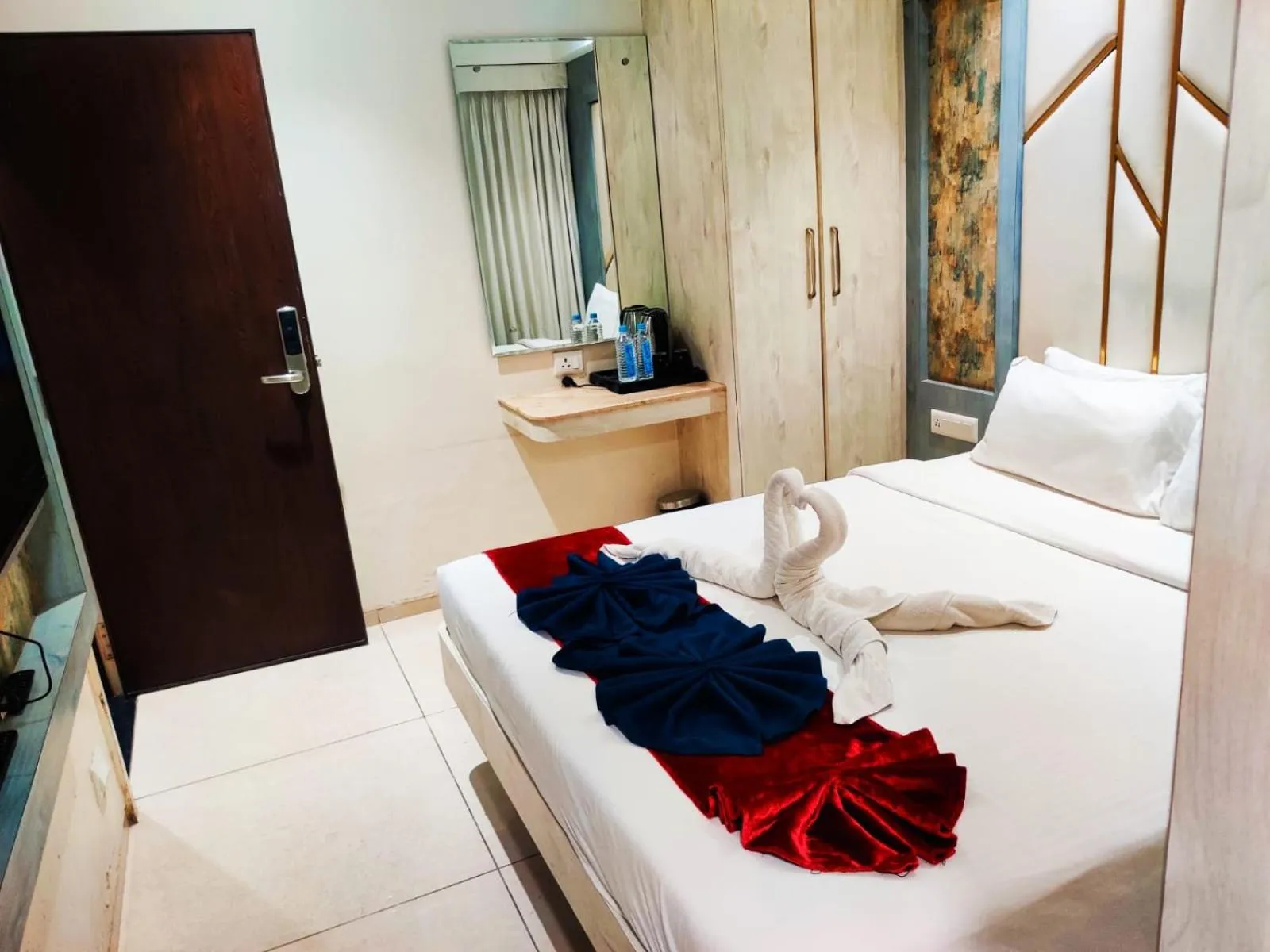 Photo of the whole room, Bed in Hotel Grand Girdhar