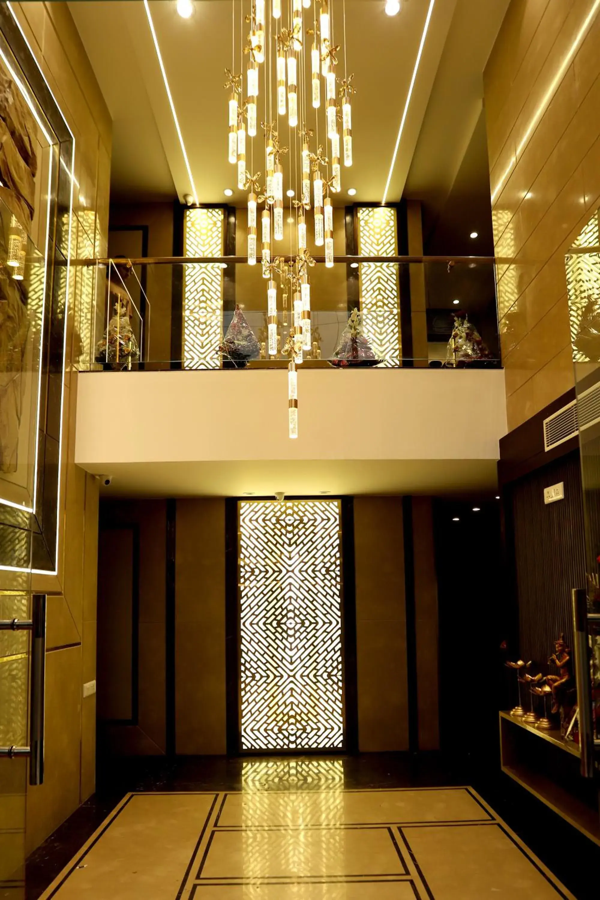 Facade/entrance in Hotel Grand Girdhar Facade/entrance in Hotel Grand Girdhar