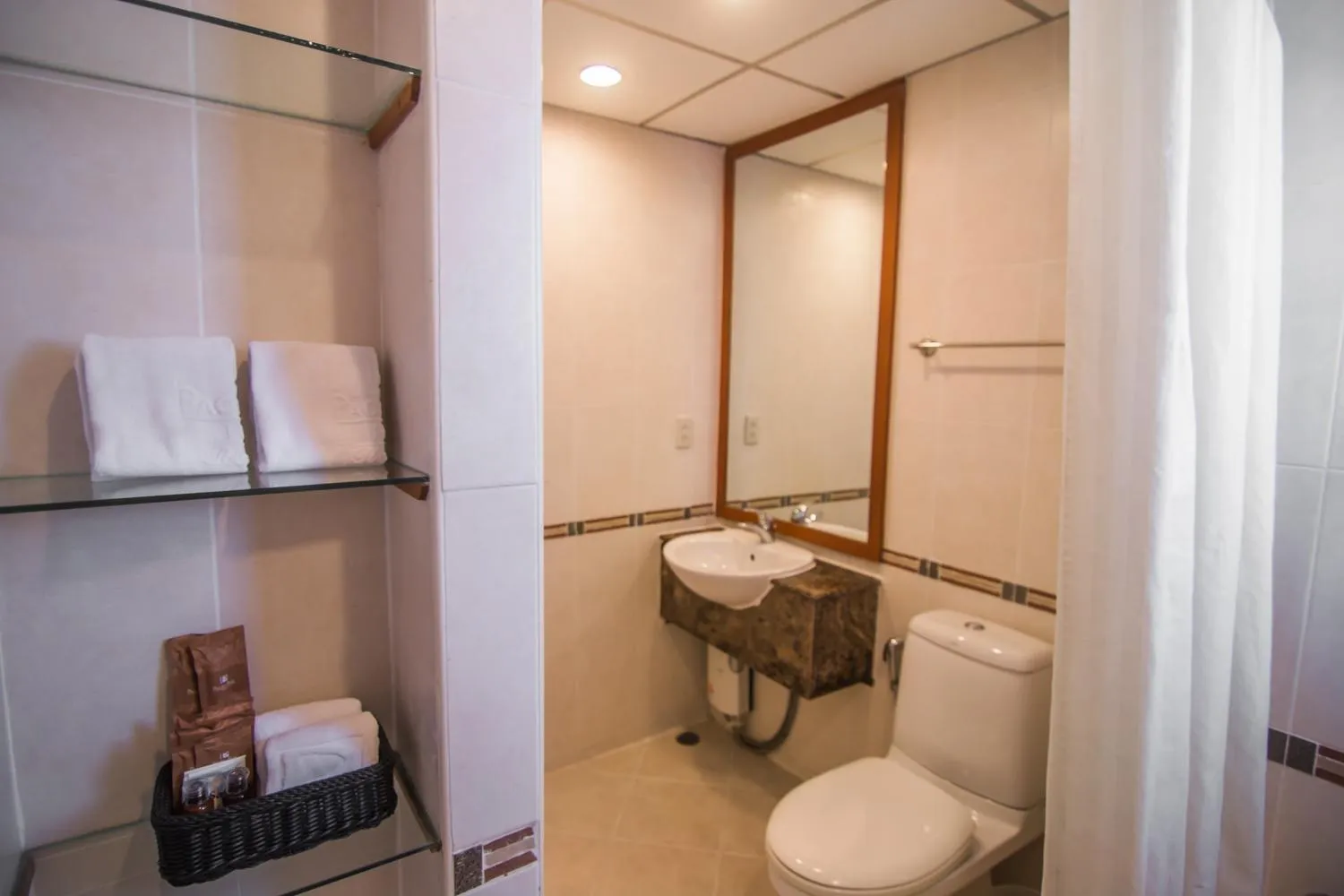 Bathroom in Pacific Park Hotel