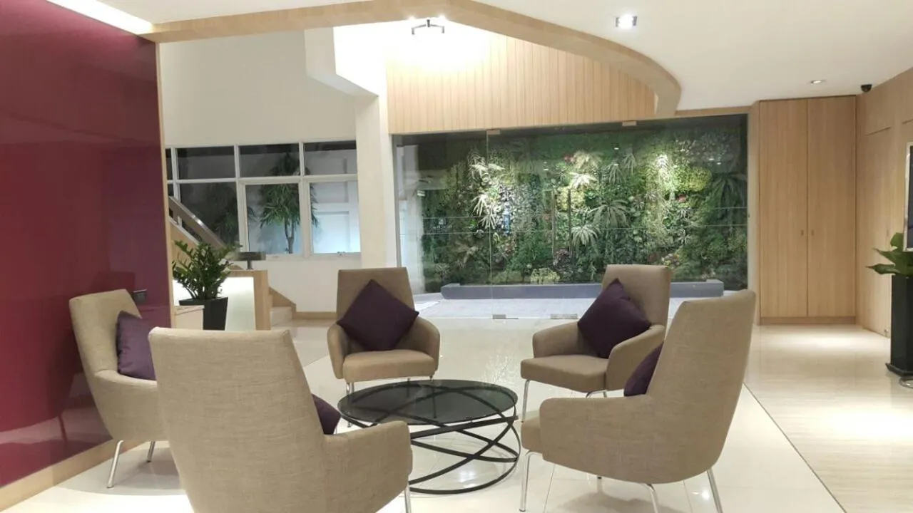 Seating area in Pacific Park Hotel