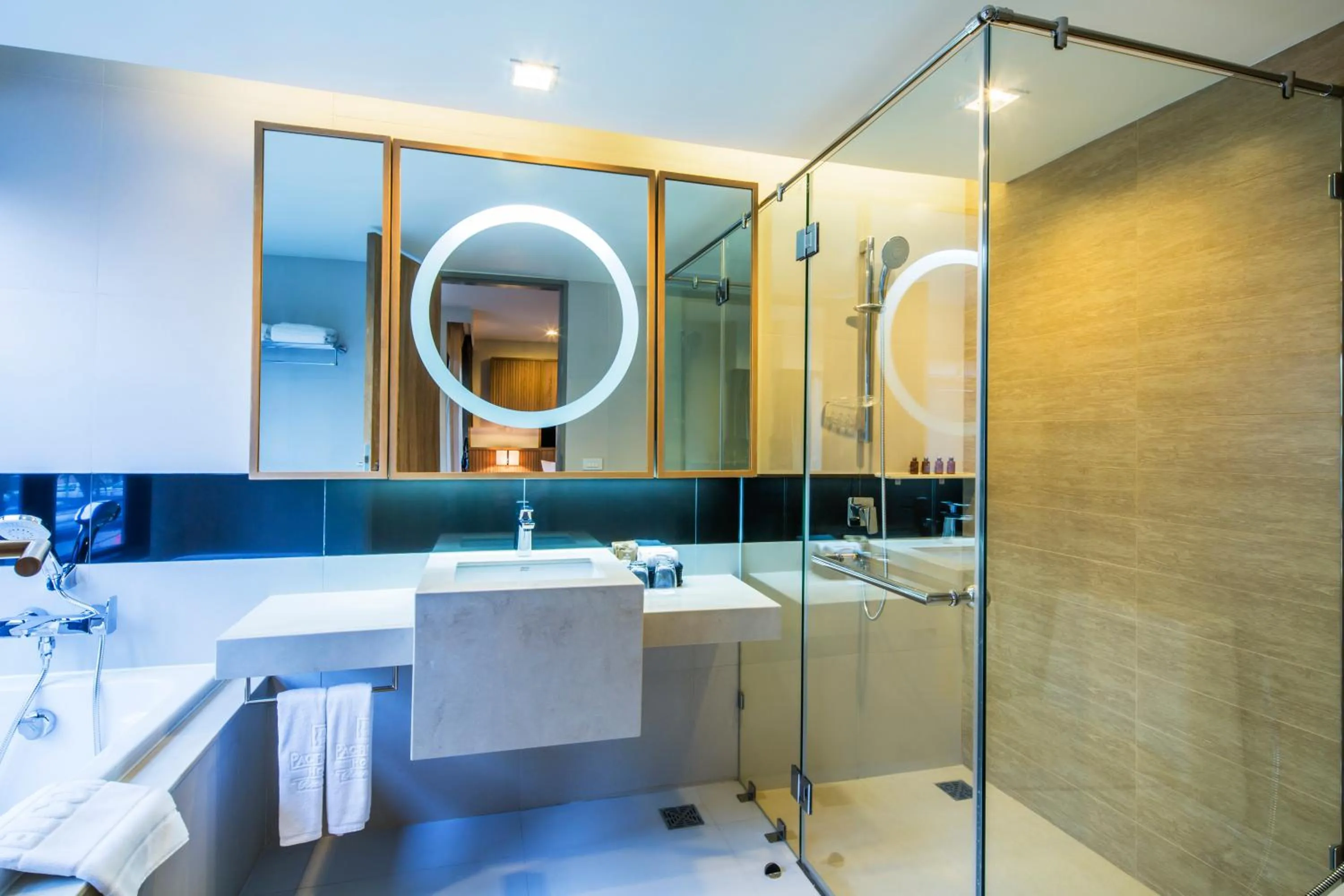 Bathroom in Pacific Park Hotel