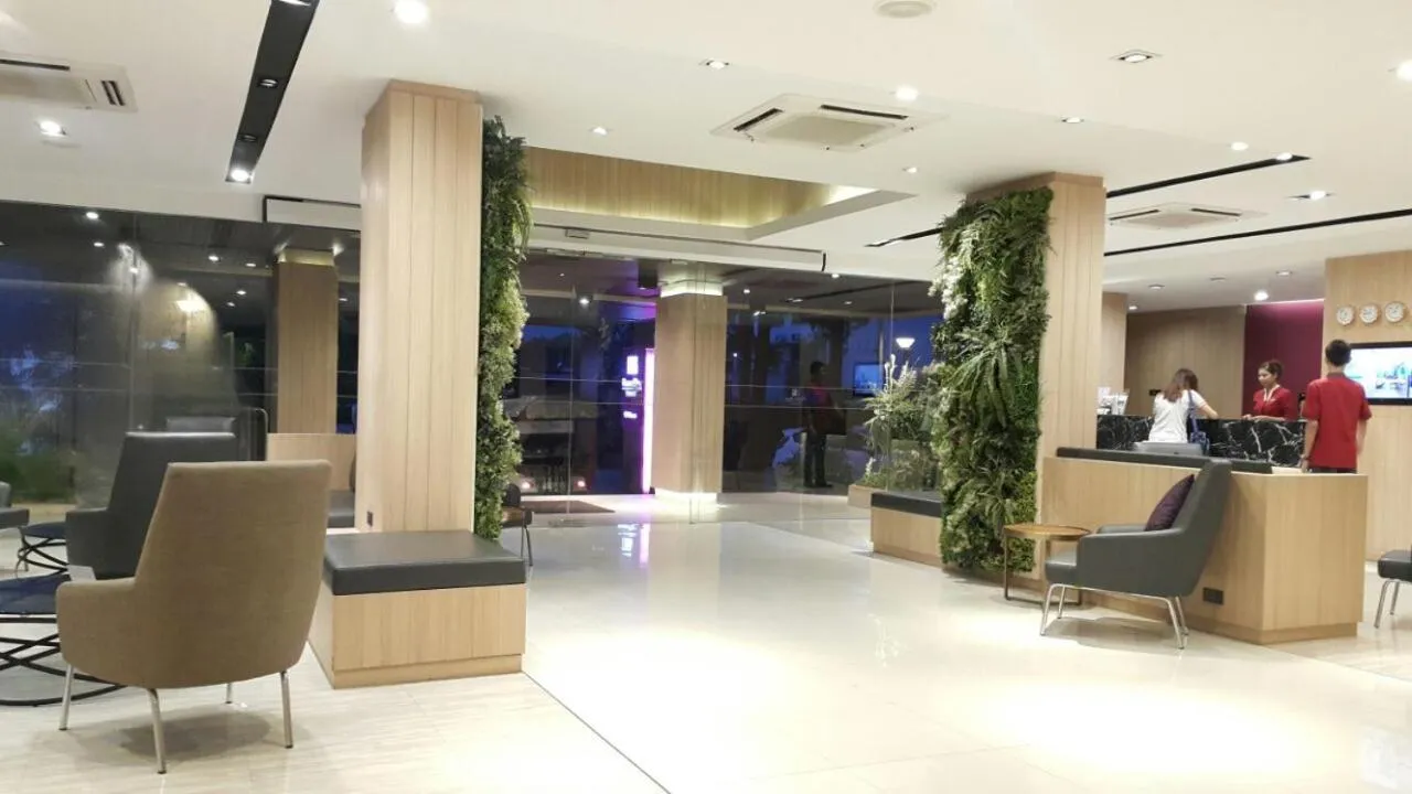 Lobby or reception in Pacific Park Hotel
