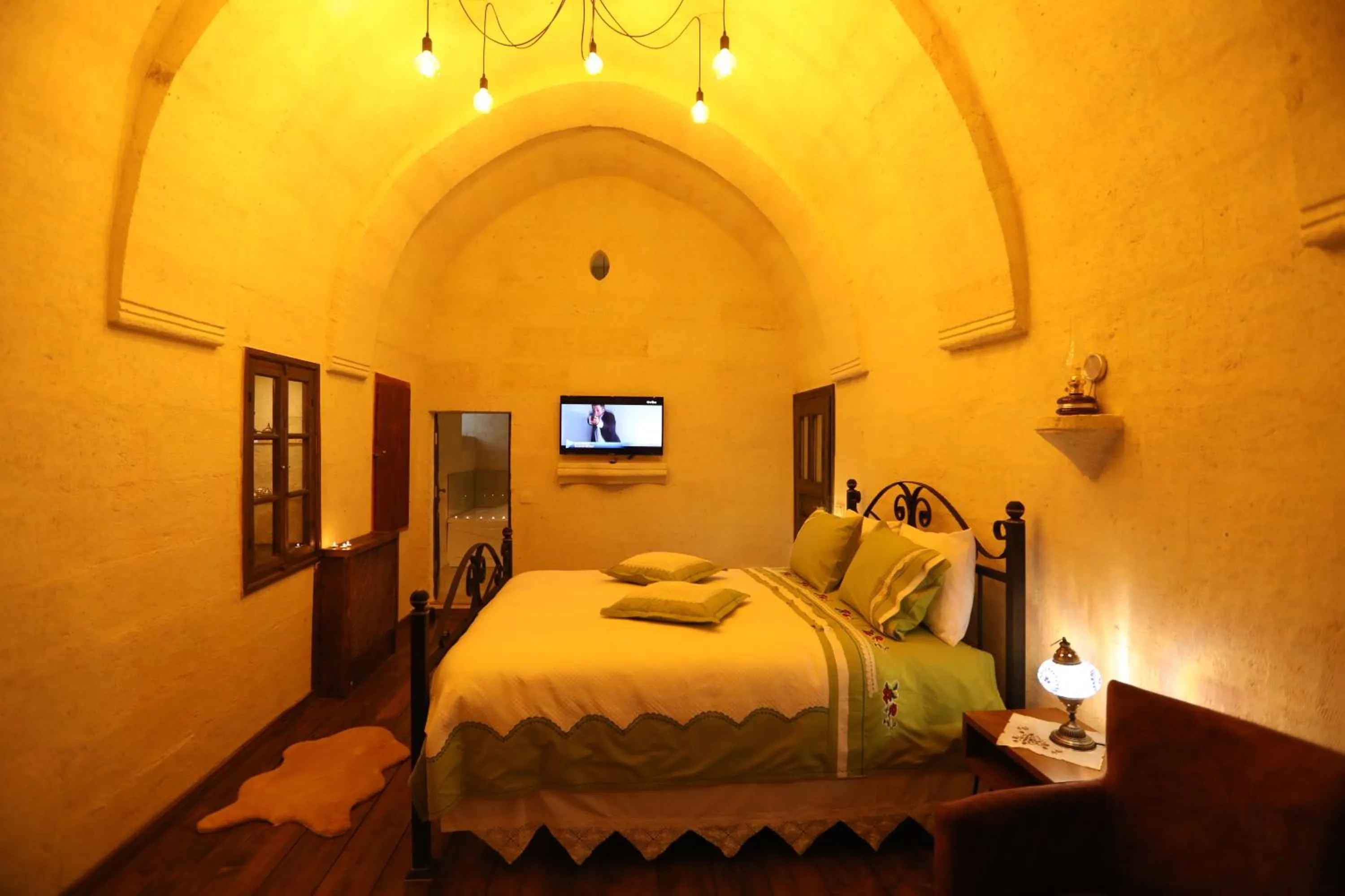 TV and multimedia, Bed in Hancı Cave Hotel