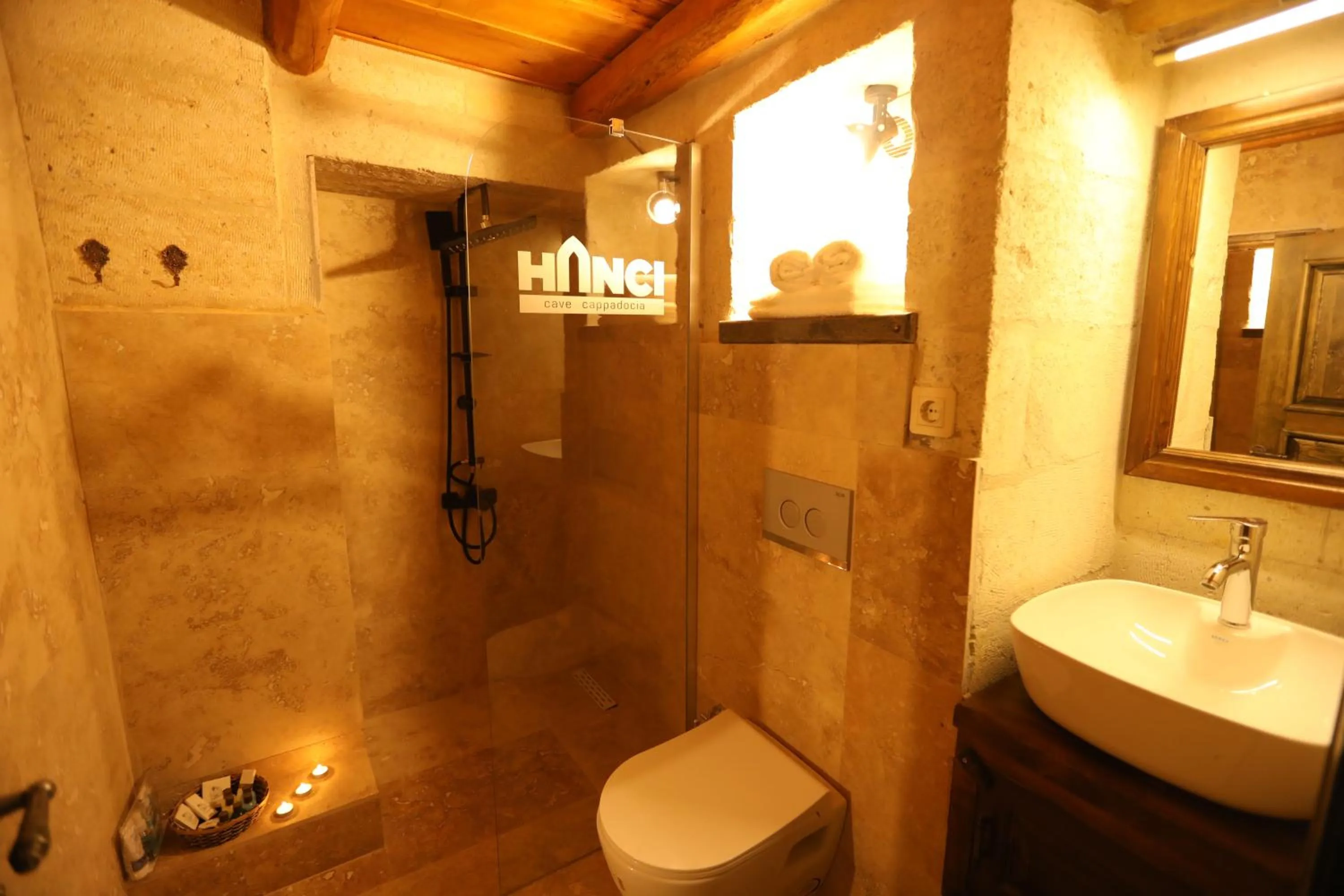 Toilet in Hancı Cave Hotel