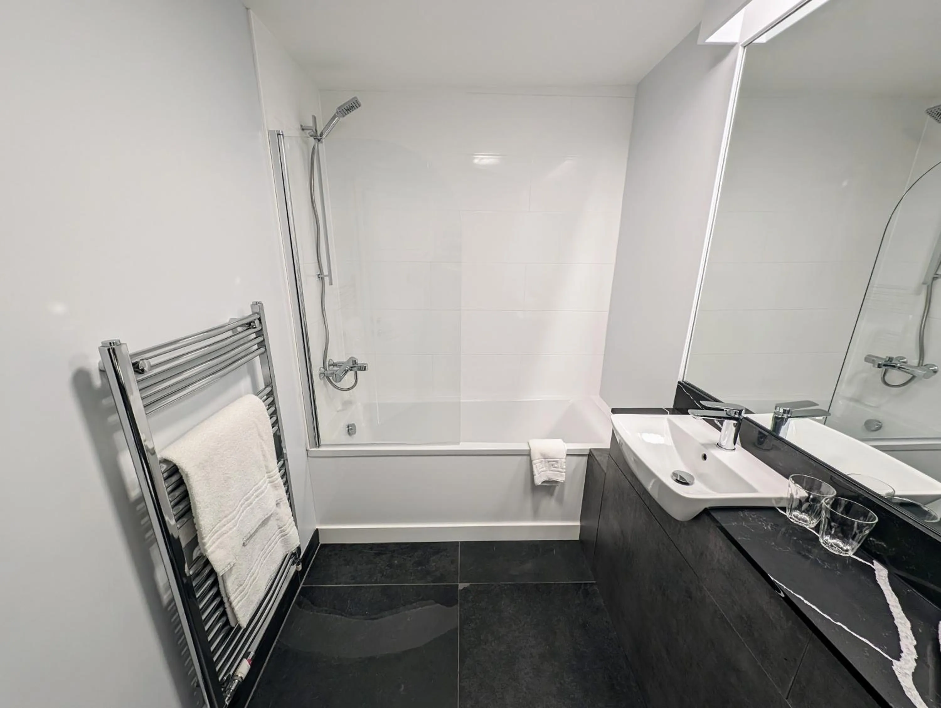 Shower in The White Hart Inn, Hawes