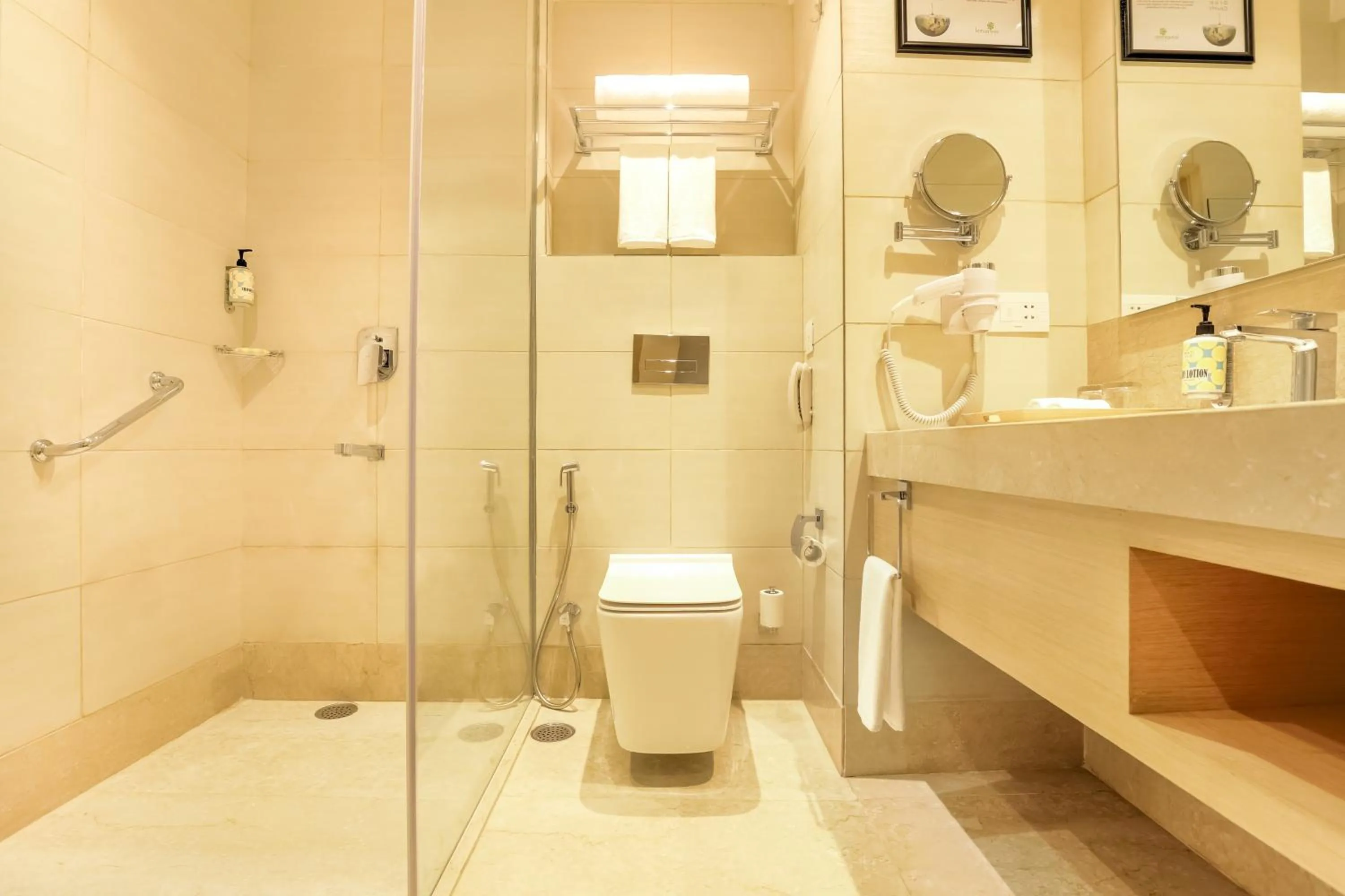 Bathroom in Lemon Tree Hotel, Aligarh